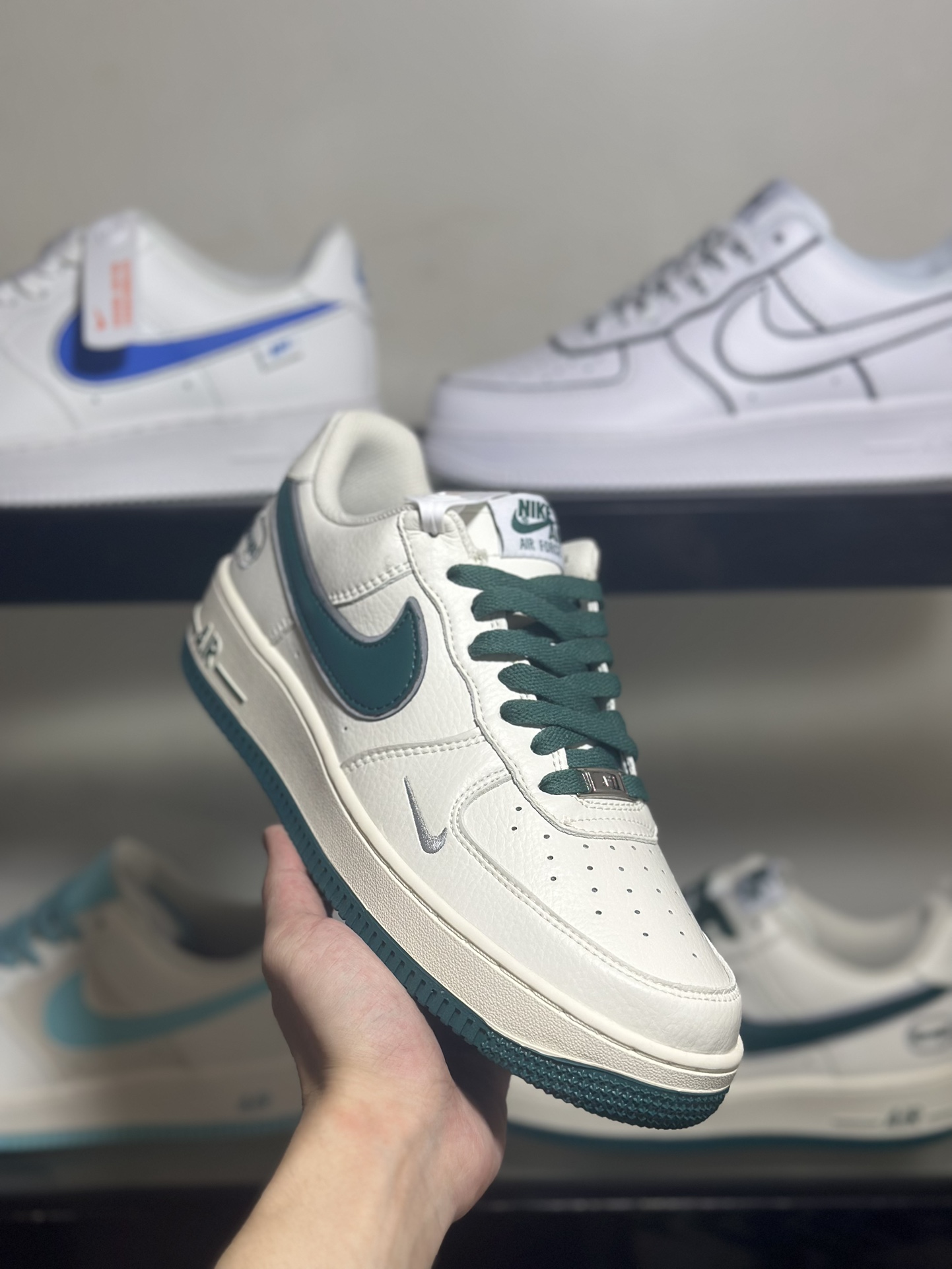 NikeAirForce1LowHo