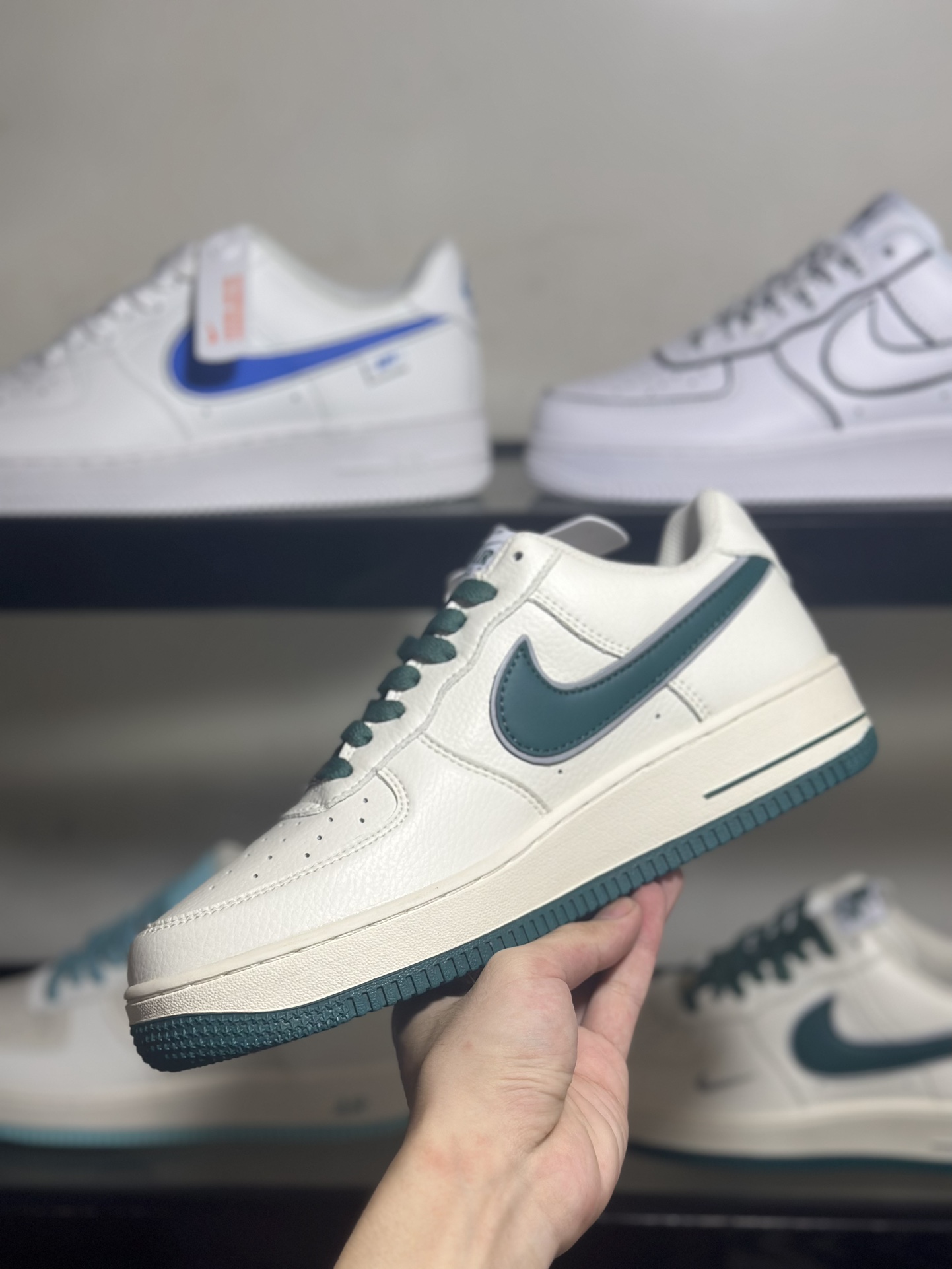 NikeAirForce1LowHo