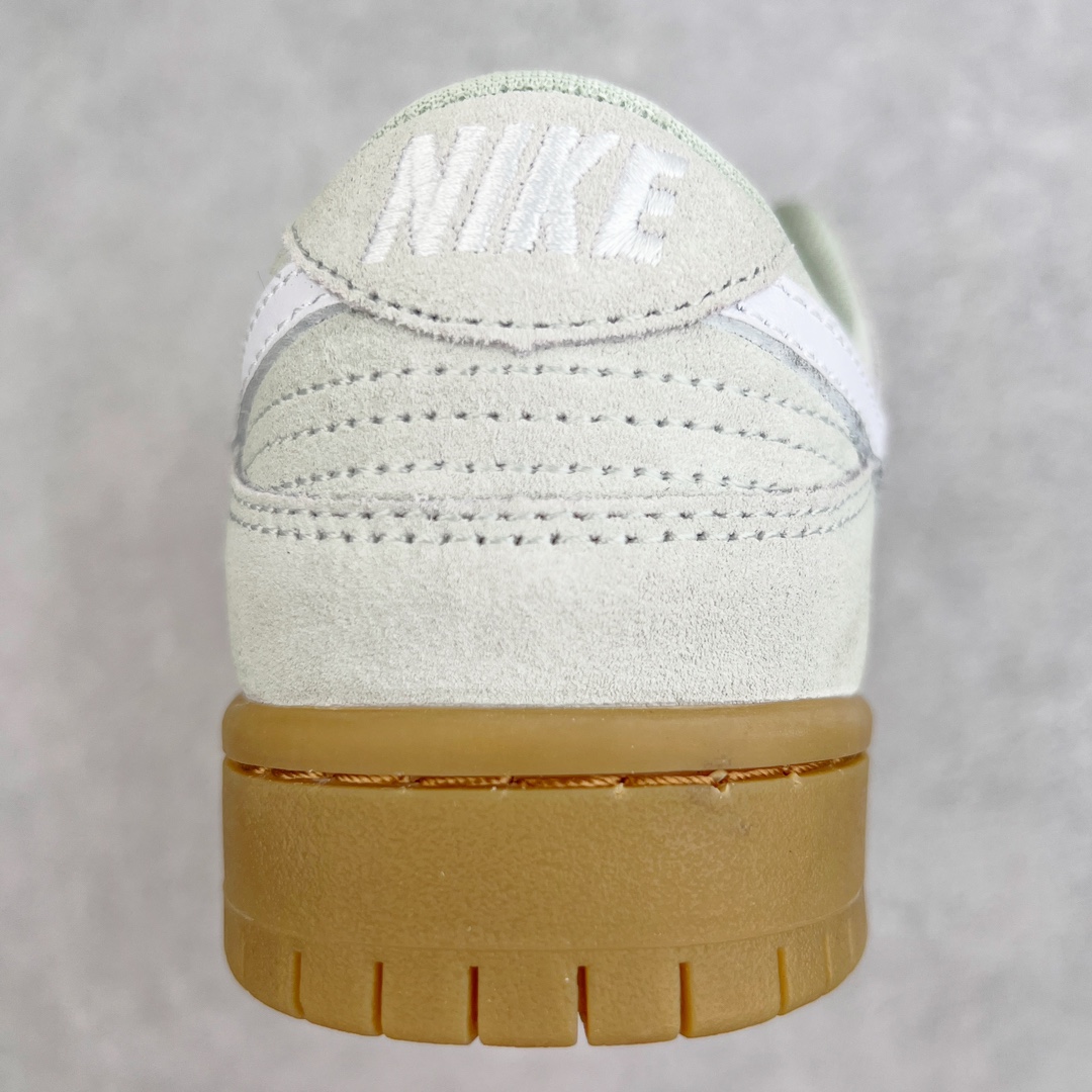 图片[8]-💰260 ＃CF纯原 NK Dunk SB Low Pro 豆沙绿 BQ6817-300 大厂出品 极力推荐 原装头层材料 独家版型蒸餾加工帶來的是更好的视觉和脚感体验大厂纯原品质出货 清洁度 电绣工艺 皮料切割干净无任何毛边 细节完美 尺码：39 40 40.5 41 42 42.5 43 44 44.5 45 编码：by3936030-运动鞋