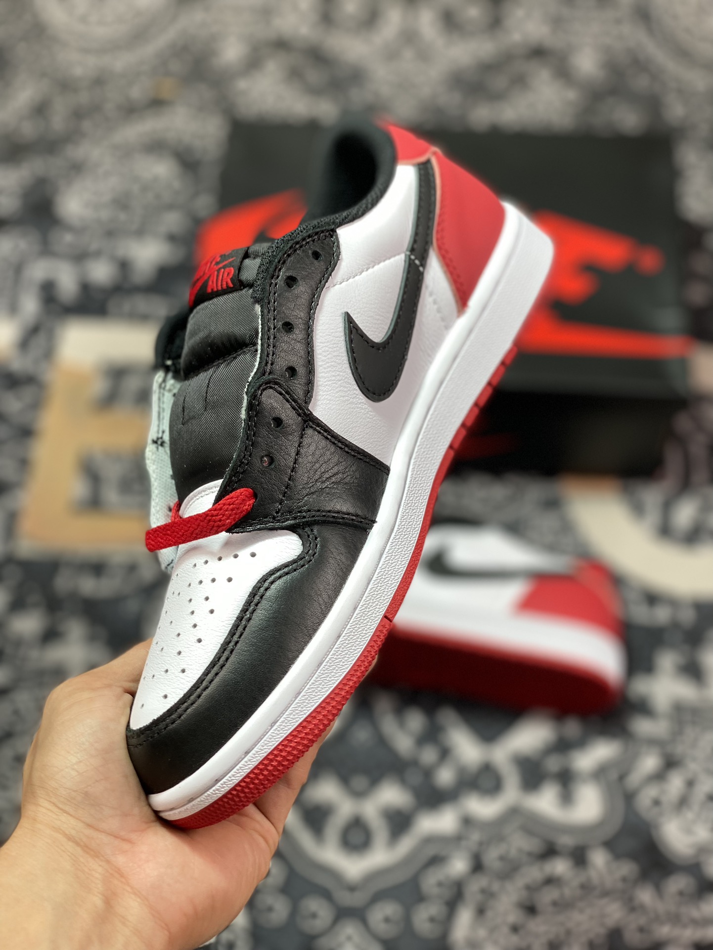 Air Jordan 1 Retro Low OG”Black Toe“AJ1乔丹一代低帮经典复古文化休闲运动篮球鞋“OG黑红脚趾”CZ0790-106