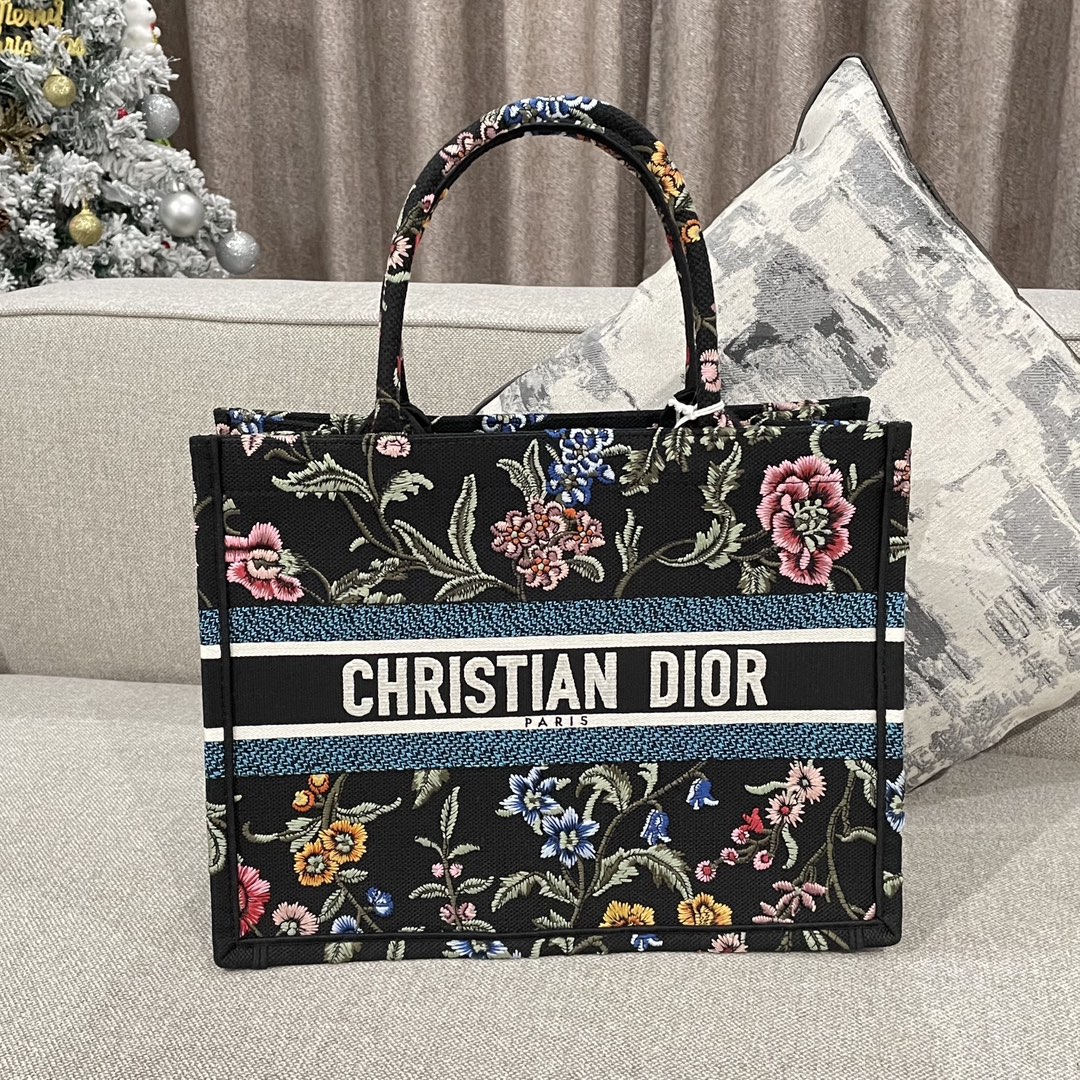 디올 Book Tote 36cm 블랙 자수 플라워 토트백 레플리카
