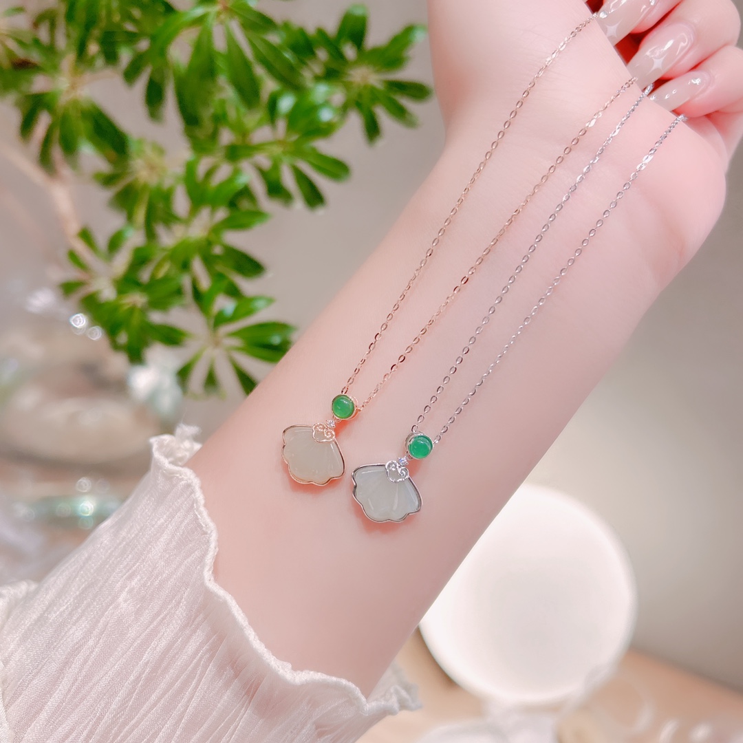 Fine Silver Hetian Jade Necklace Unique Housewarming Gold