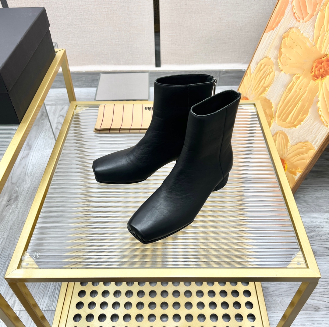 UMA WANG Ballet Boots: Classic, Comfortable, and Stylish Italian Artistry (Plant: p. 925) - 图片 2