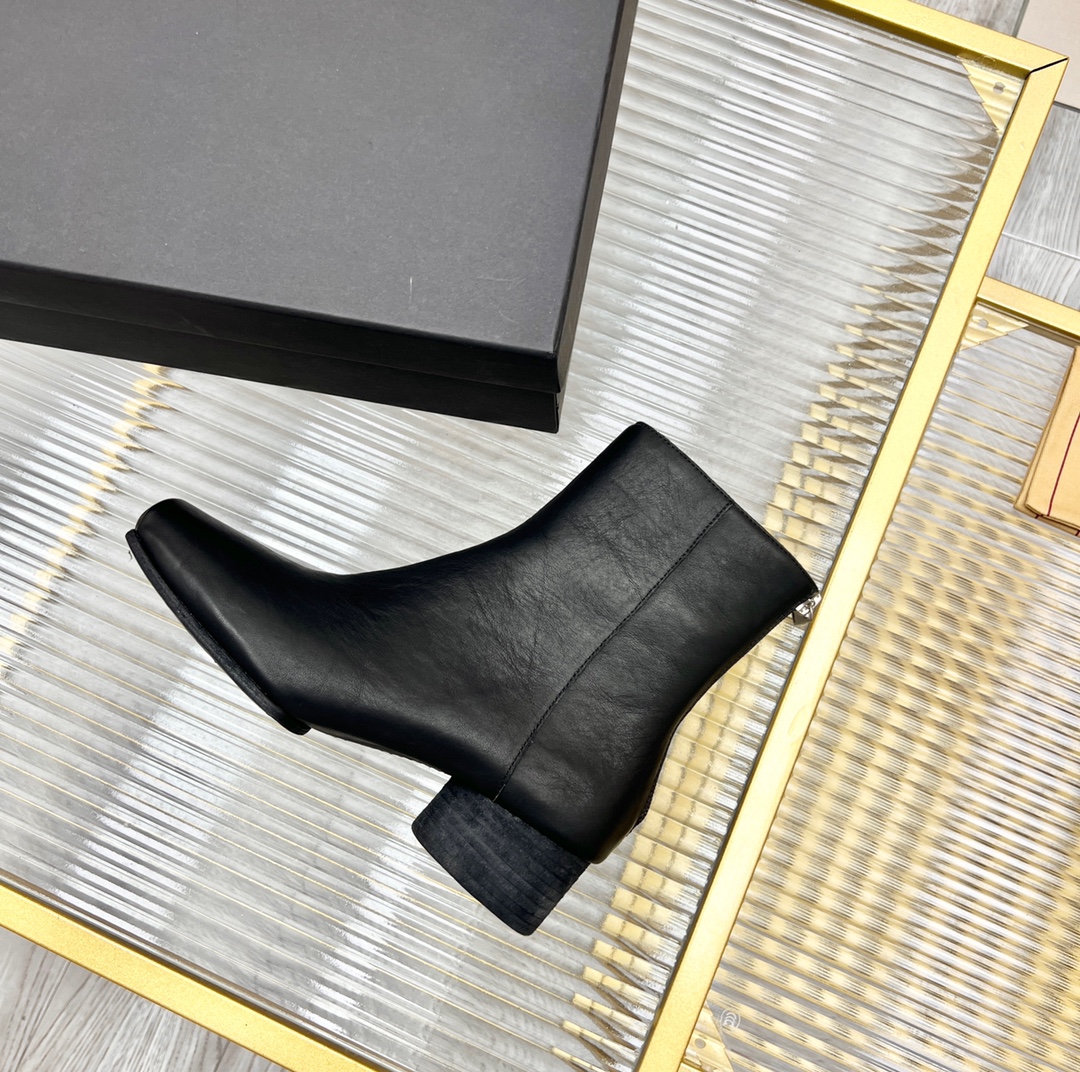 UMA WANG Ballet Boots: Classic, Comfortable, and Stylish Italian Artistry (Plant: p. 925) - 图片 4