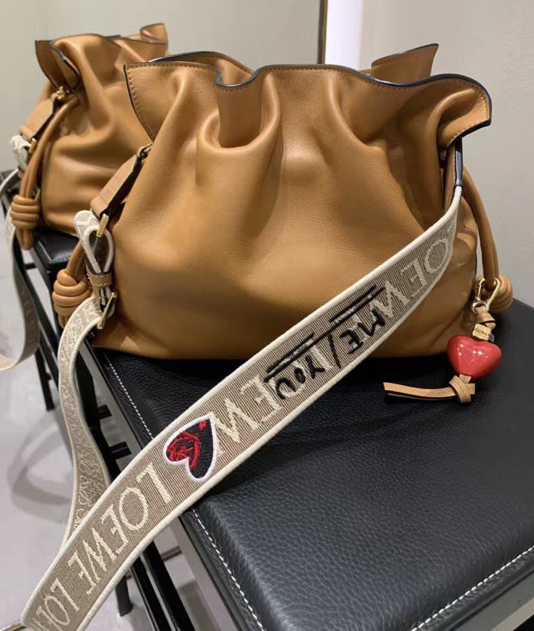 NO:192471,Luo Family Love Embroidery Chinese Valentine's Shoulder Strap with Any Bag is a wise boy~, Donuts Embroidered Shoulder Strap (purchased separately), loewe19860909罗家爱心刺绣 七夕肩带搭配任何包包 都是绝绝子～,甜甜圈 刺绣肩带（单独购买）,loewe,Bag