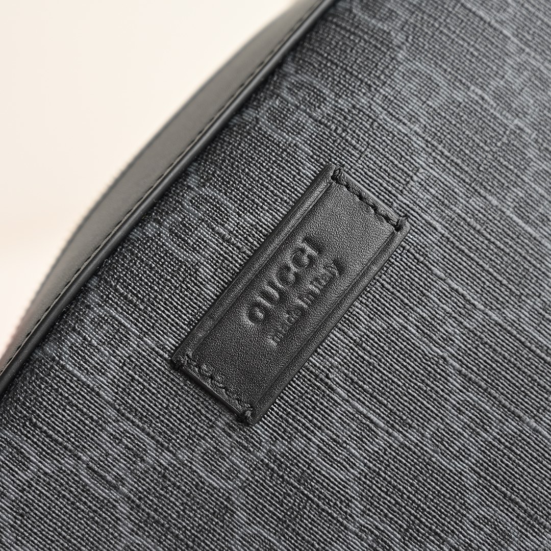 Gucci 574886g glue details