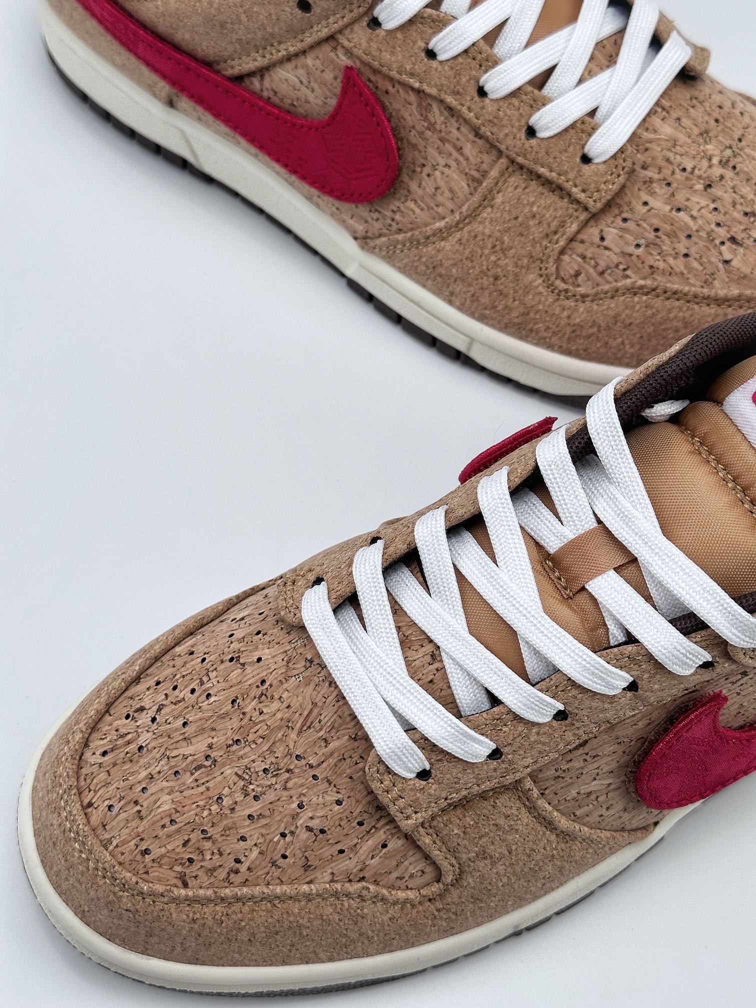 Nike SB Dunk Low x CLOT CN GCEL “Cork” 20th Anniversary FN0317-121