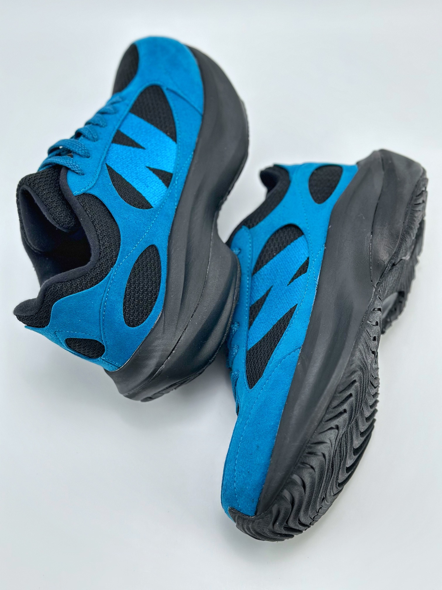 New Balance Warped Runner Black Onyx Blue UWRPOBBL