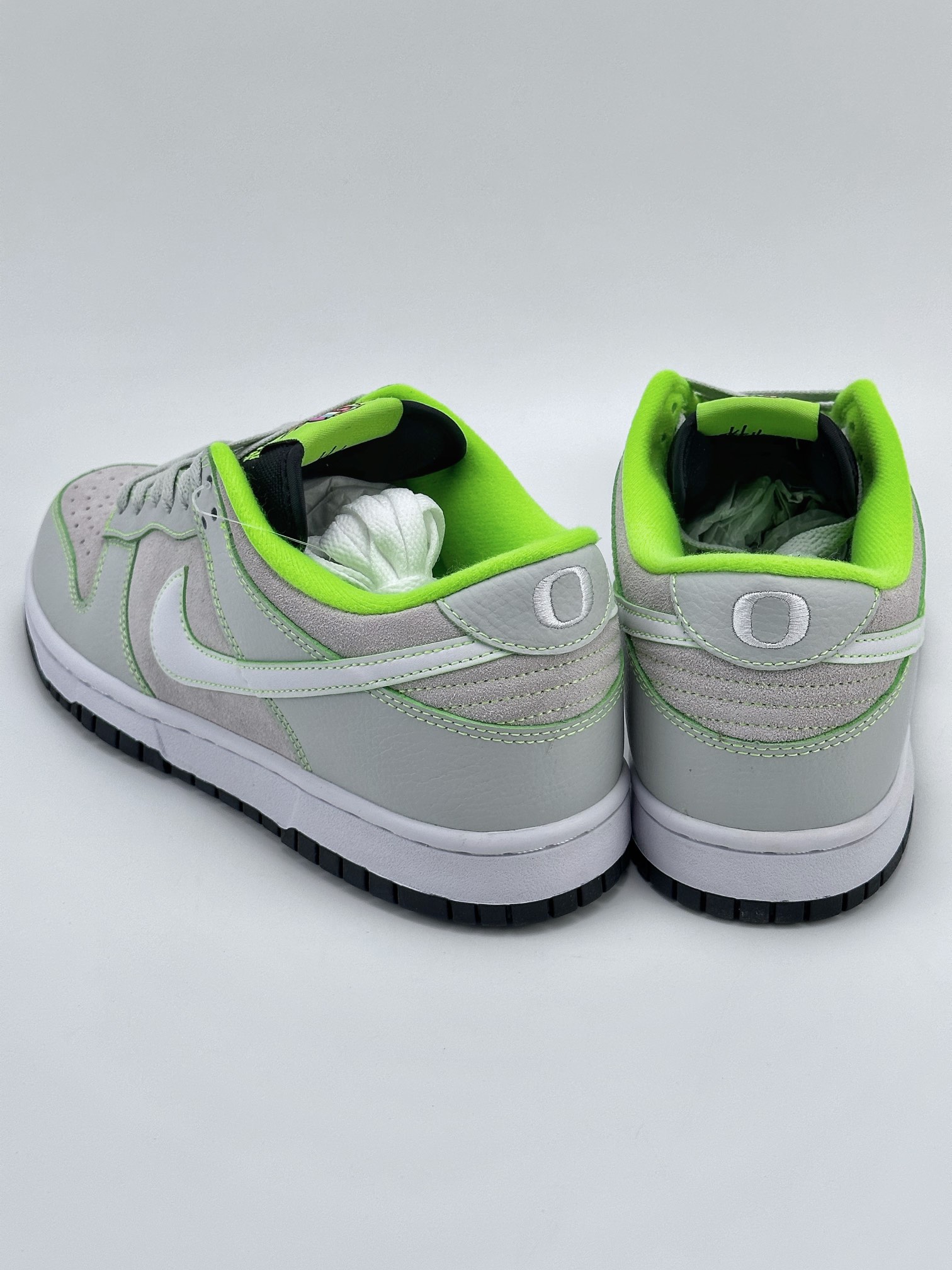 350 Nike SB Dunk Low UO P "University of Oregon" 荧光绿 FQ7260-001