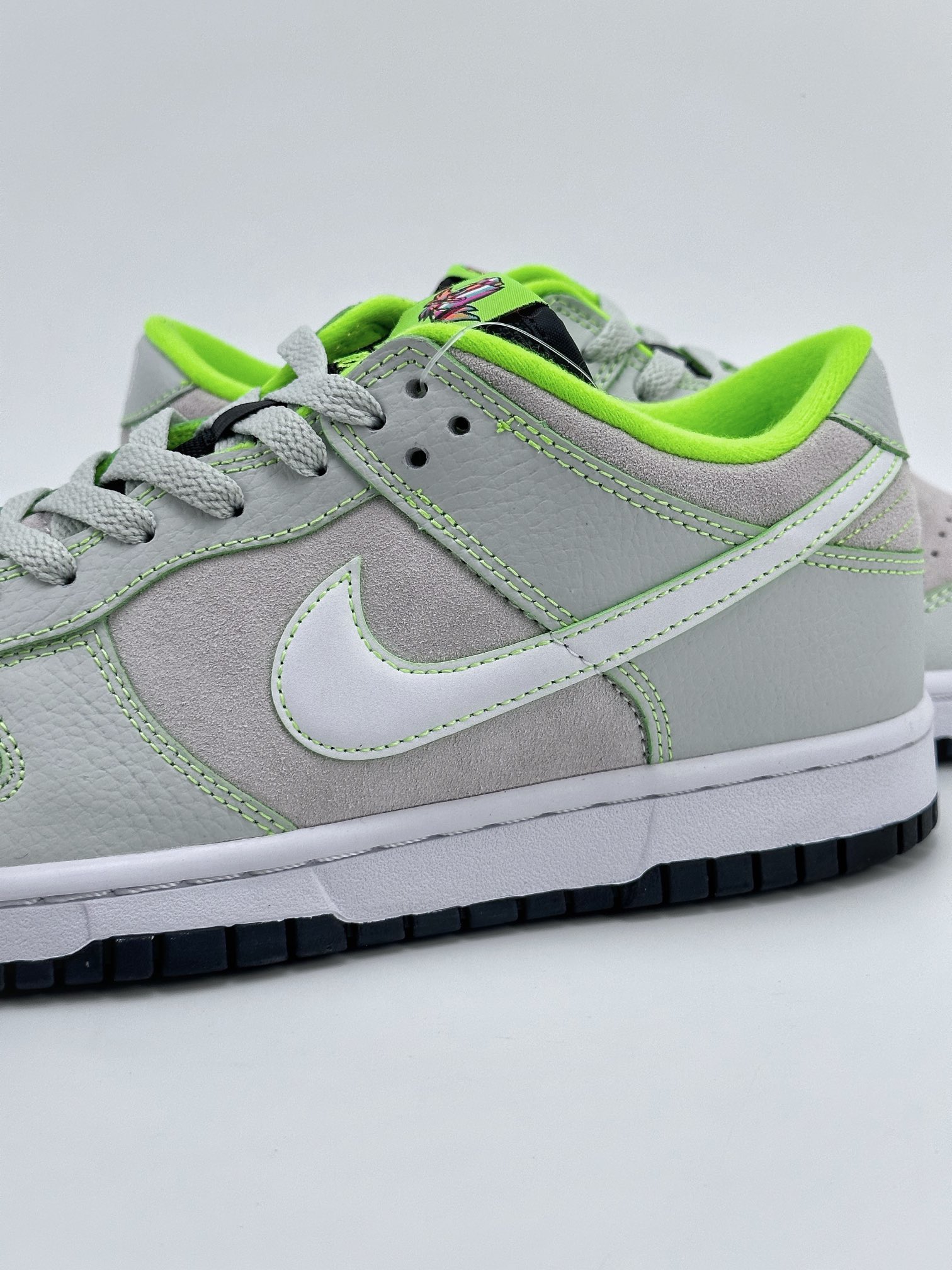 350 Nike SB Dunk Low UO P "University of Oregon" 荧光绿 FQ7260-001