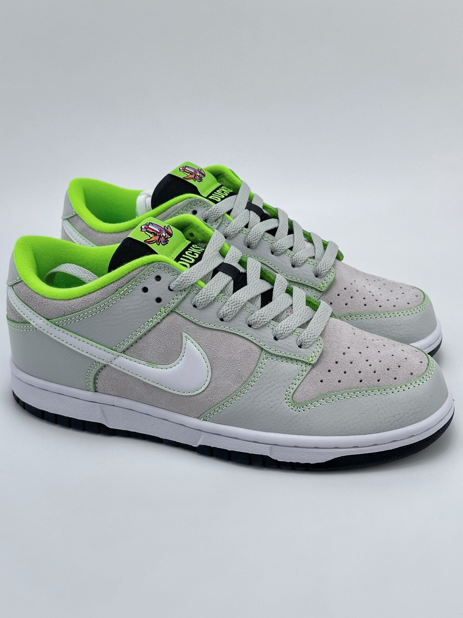 Nike SB Dunk Low UO P ”University of Oregon” Fluorescent Green FQ7260-001