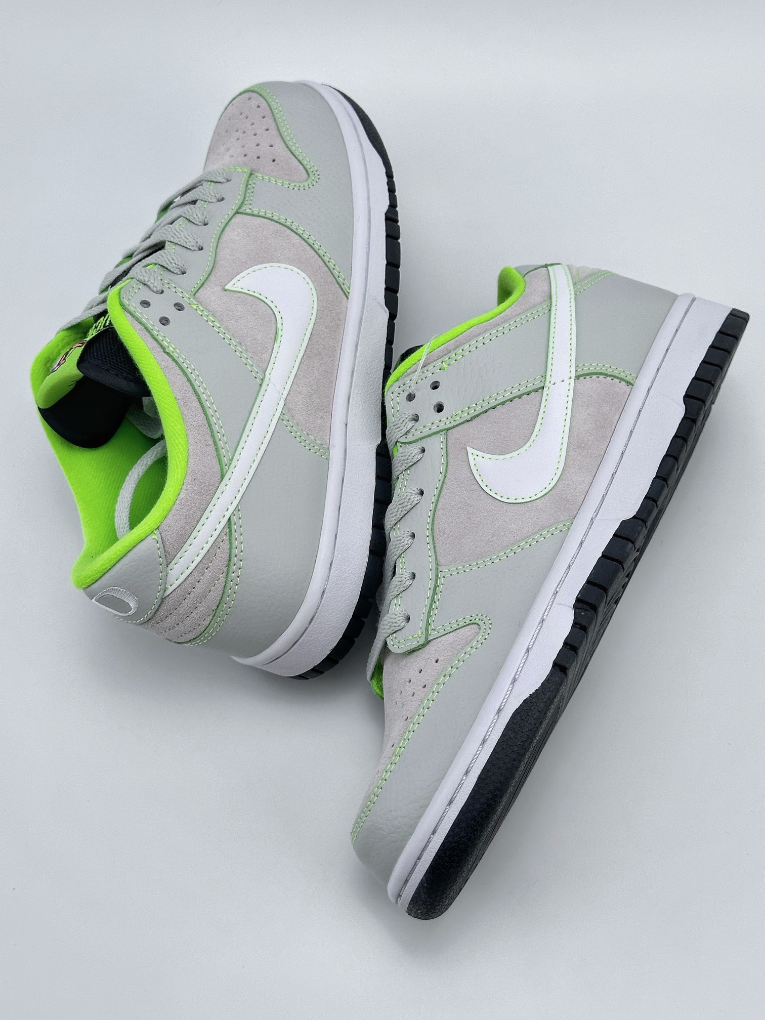 350 Nike SB Dunk Low UO P "University of Oregon" 荧光绿 FQ7260-001