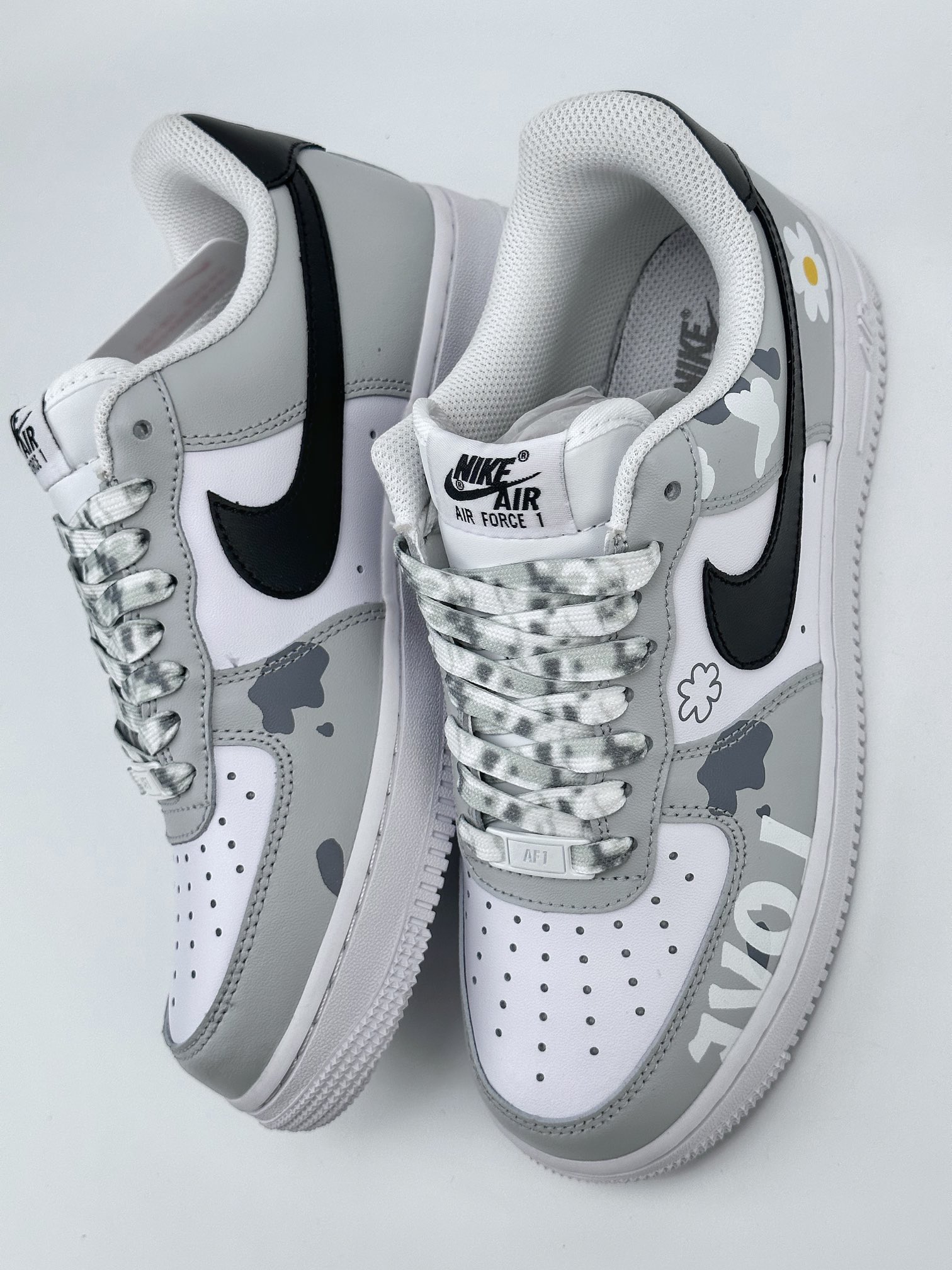 Nike Air Force 1 Low 07 Grey and White Floral CW2288-665