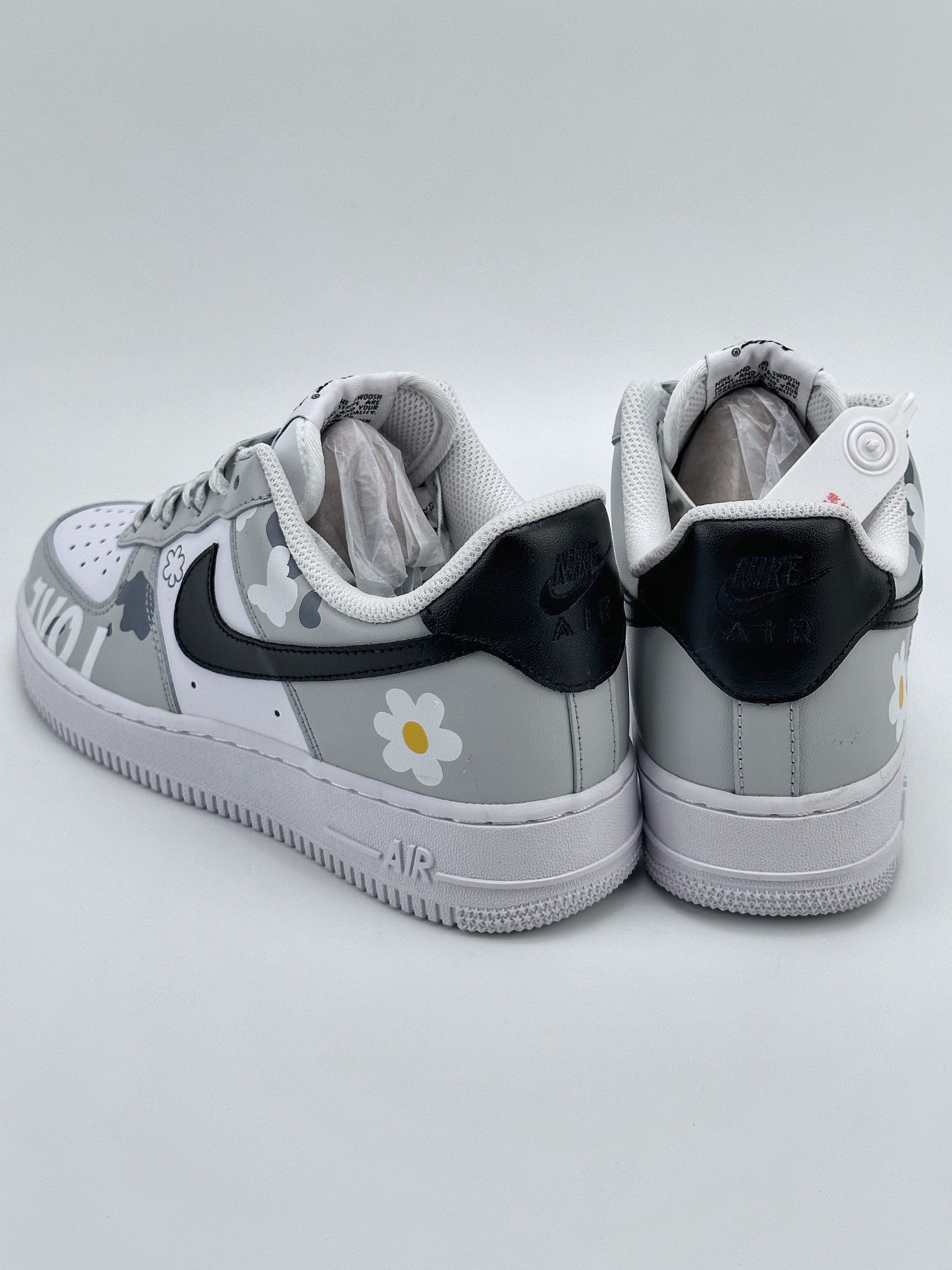 Nike Air Force 1 Low 07 Grey and White Floral CW2288-665