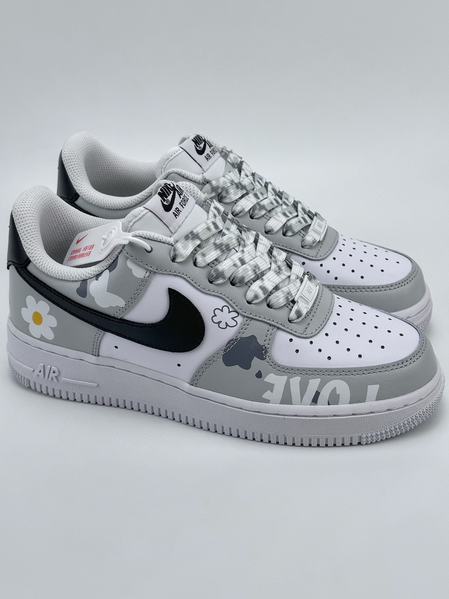 240 Nike Air Force 1 Low 07 灰白花卉 CW2288-665