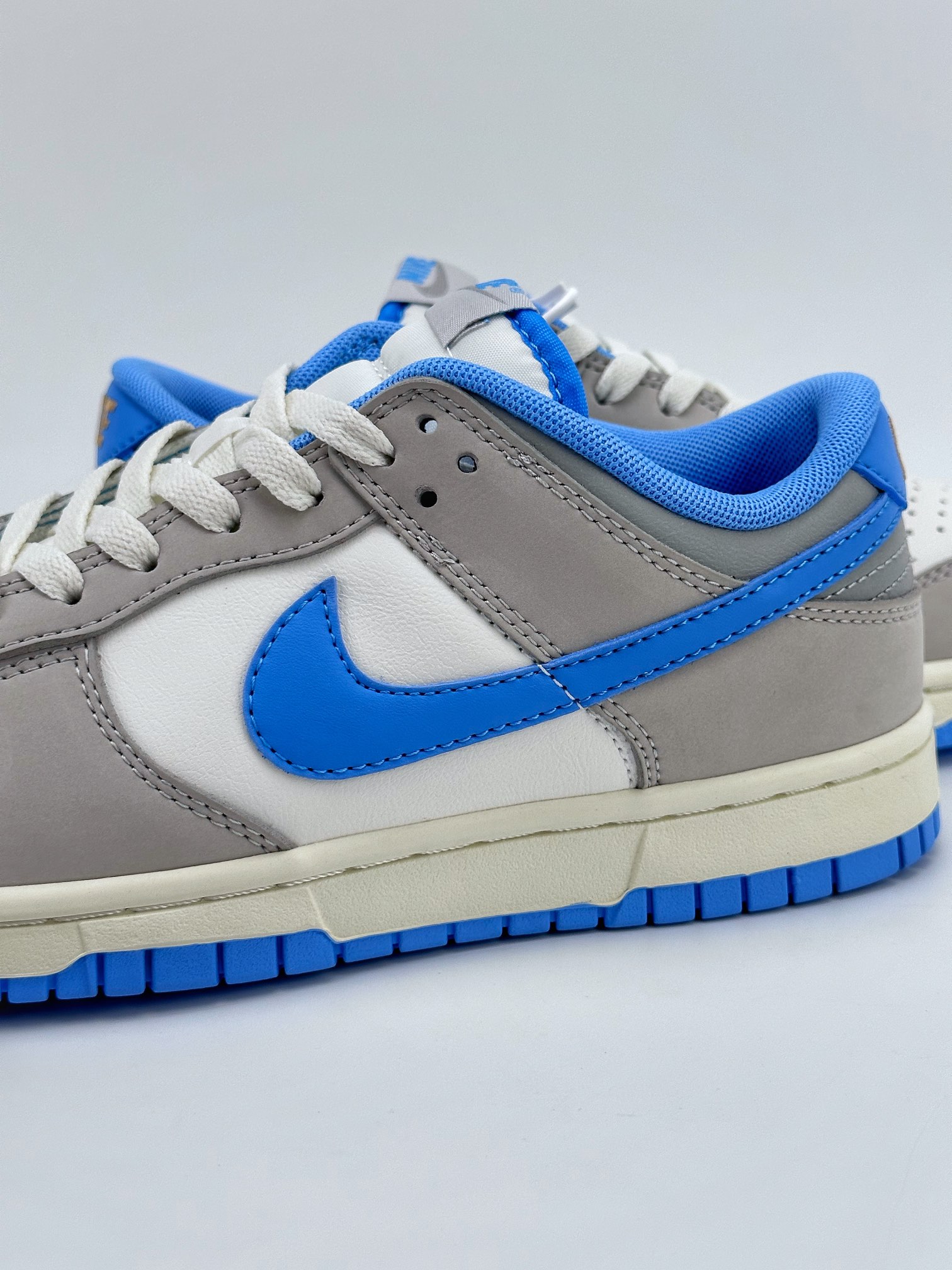 NIKE SB Dunk Low ”Athletic Department” 灰白蓝 FN7488-133