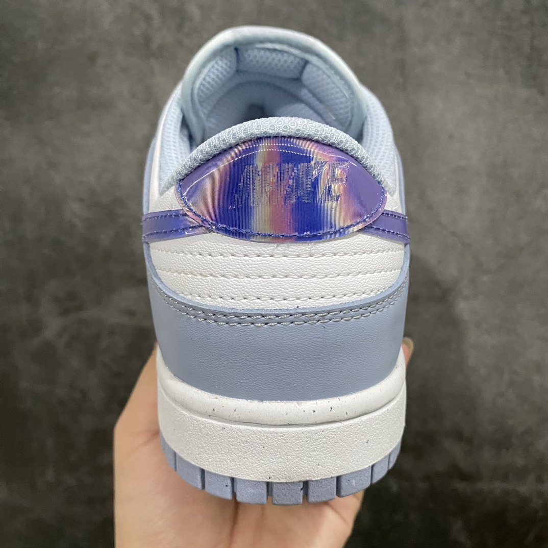 图片[4]-【纯原L版】 Nike Dunk Low“White Blue”的这款产品采用其通常的皮革材质制成，配有网眼鞋舌和付里。它的特点是带有柔和的蓝色覆盖层和相配的鞋带的白色底座。这款鞋的亮点是彩虹色的 Swooshes 、鞋舌和鞋跟，鞋垫上印有耐克的风车标志。Nike Grind 双色调橡胶外底完善了设计 货号：FJ4668-400nsize：35.5 36 36.5 37.5 38 38.5 39 40 40.5 41 42 42.5 43 44 44.5 45 46-莆田鞋批发中心