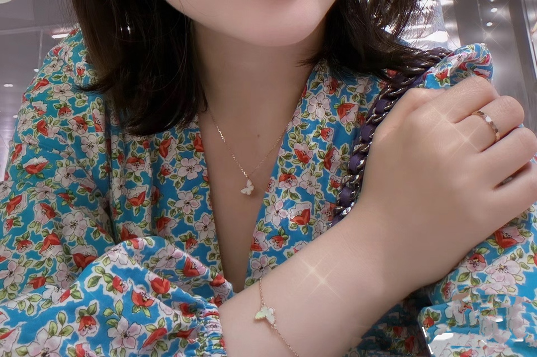 Necklace: 170 - Comprehensive 8