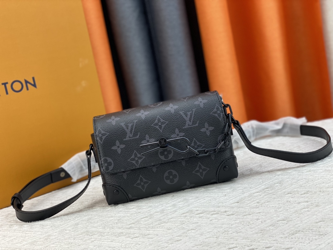 Louis Vuitton Bags Handbags Monogram Canvas Cowhide Fabric Chains M81783