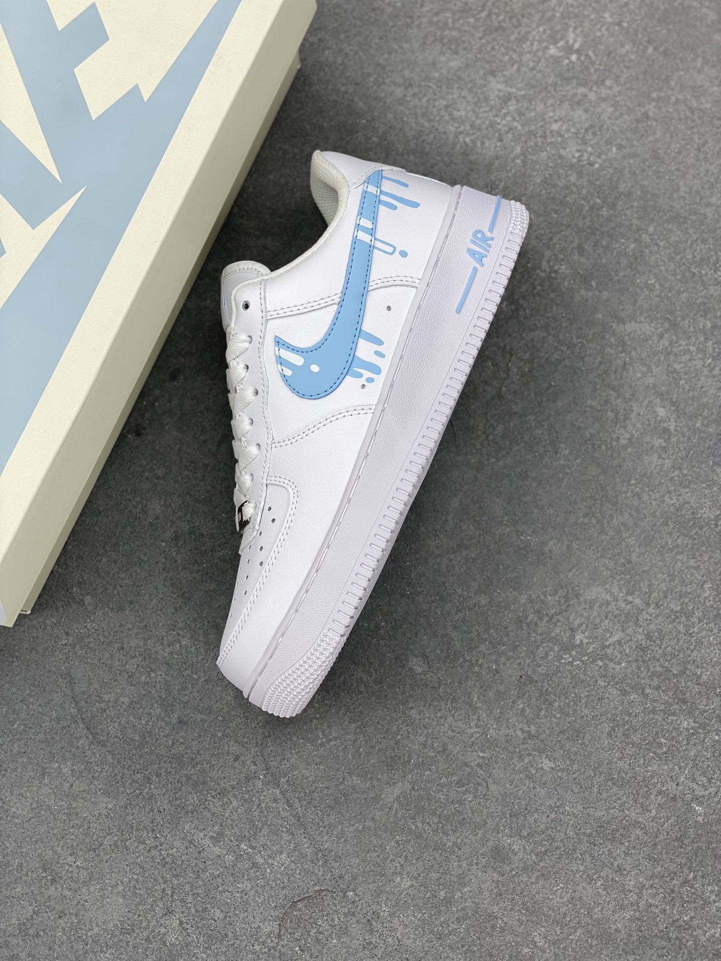 Nike Air Force 1 '07 Low White/Blue Sneakers CW2288-005 8 i1693036112 836 6