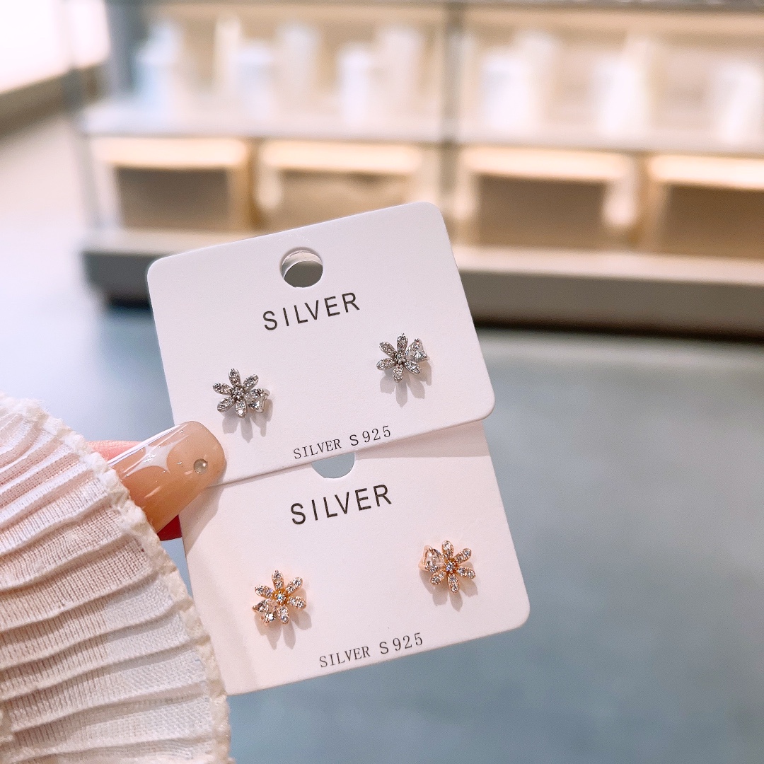 シックアレルギー対応シルバーイヤリングゴールド 自分へのご褒美