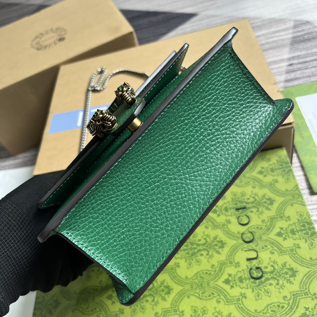 配全套包装️2023早秋系列中的这款Dionysus系列手袋以迷你造型演绎绿色皮革匠心打造巧妙融入品牌钟