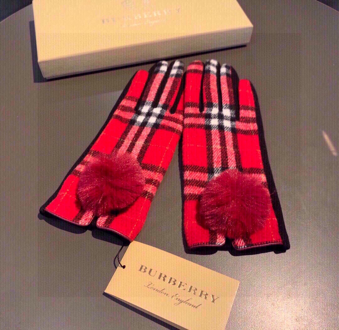 巴宝莉BURBERRY专柜新品羊毛手