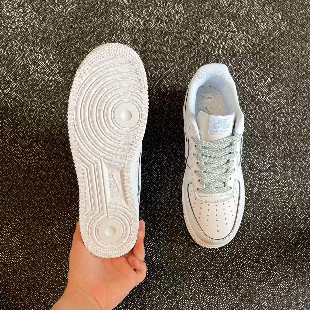 ? 正品定制 Af1 斯图西联名系列 浅白绿绿配色低帮板鞋 ?