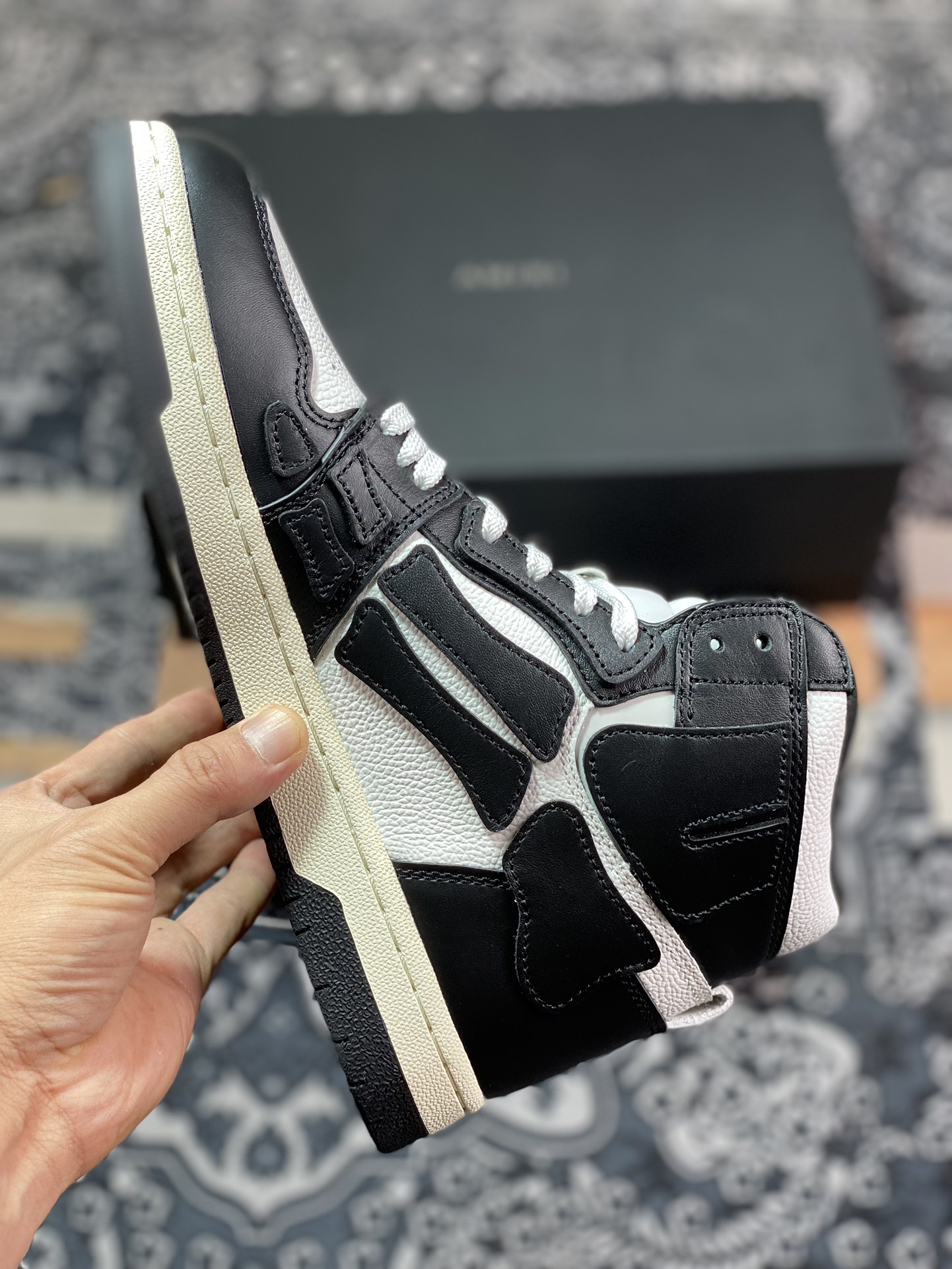 The best version of Amiri Skeleton Low-Skel top Sneakers on the market