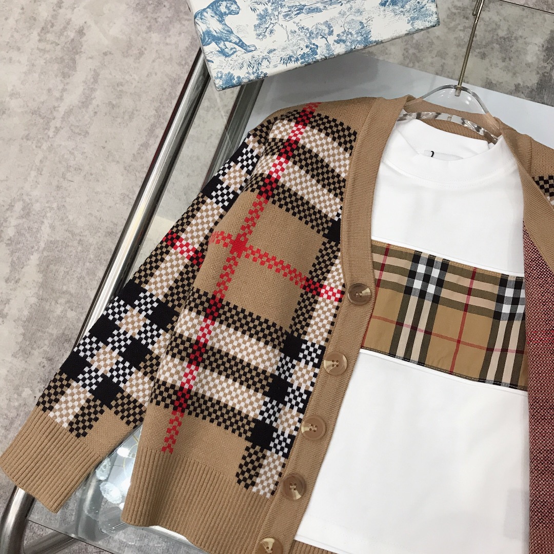 Burberry 2023/SS Qualifier Series: New Sets in White and Hidden Blue, Sizes 100-150CM - 图片 8