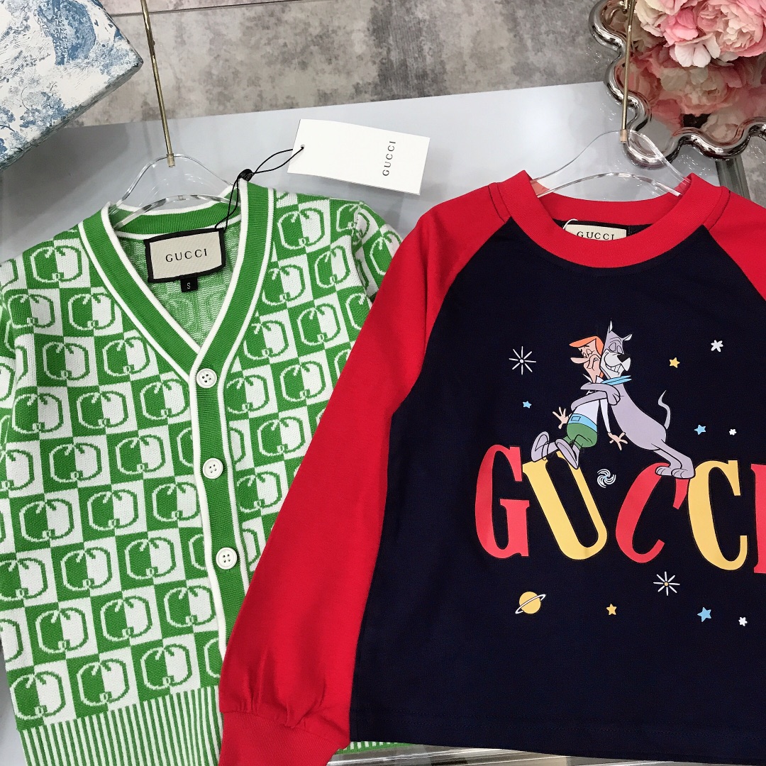 Limited Edition GUCC* 2023/SS: Stylish Long-Sleeved Knitwear Sets with Classic GGLogo Design - 图片 2
