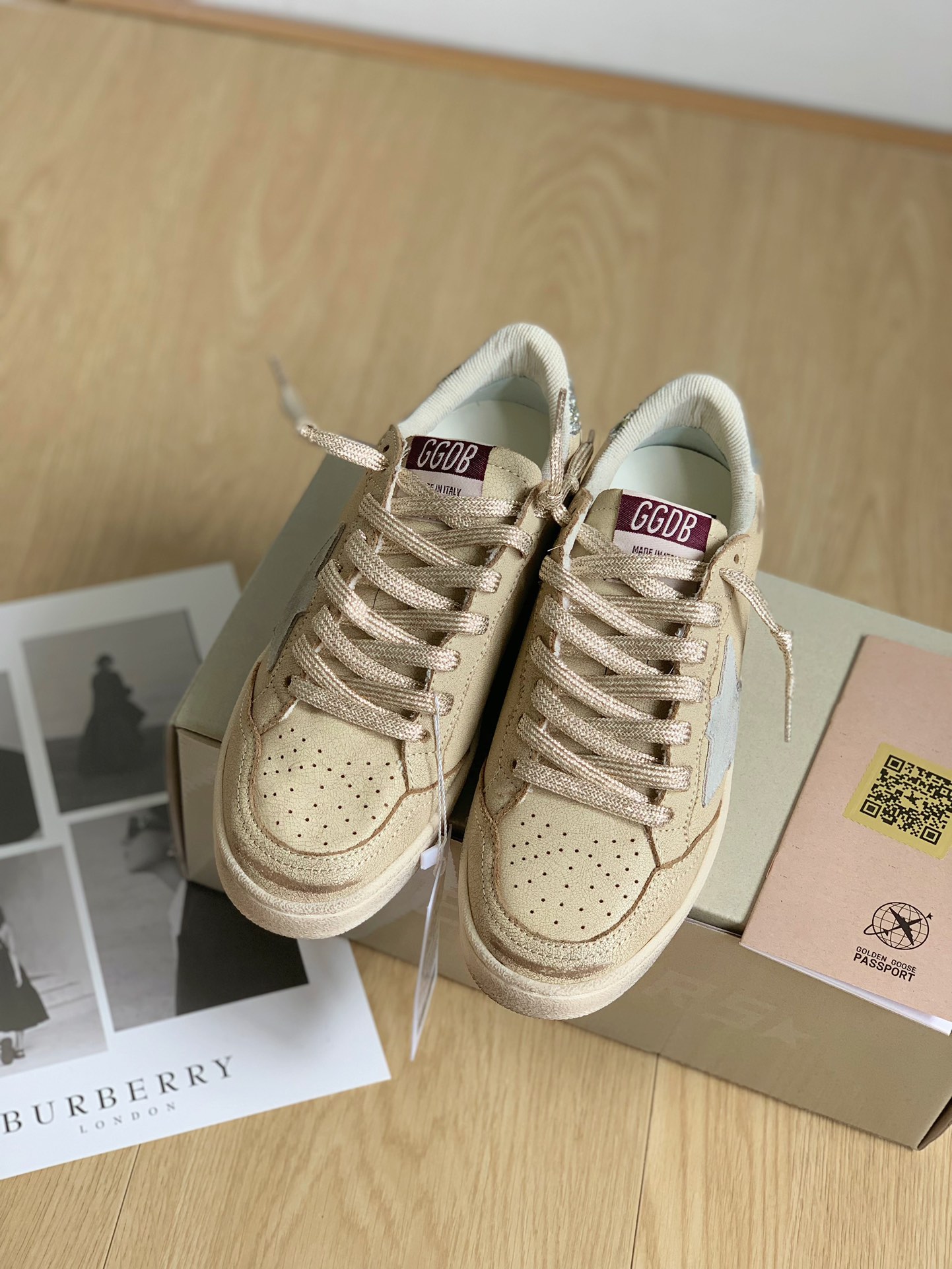 Buy the Best High Quality Replica
 Golden Goose Skateboard Shoes Single Layer Shoes Doodle