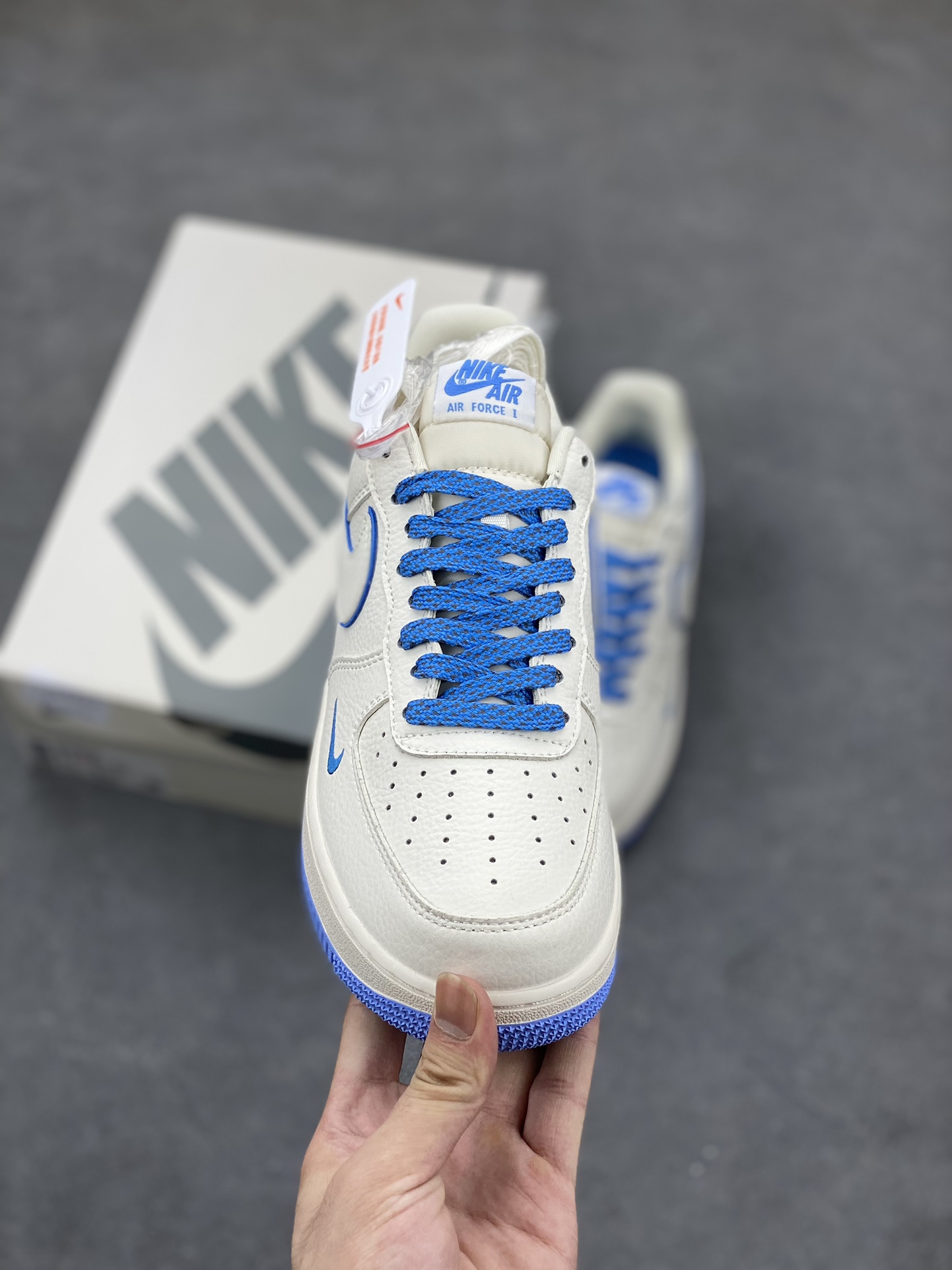 Nike Air Force 1 '07 Supreme Low-Top Sneakers - Casual Style 3 i1693079340 7287 1
