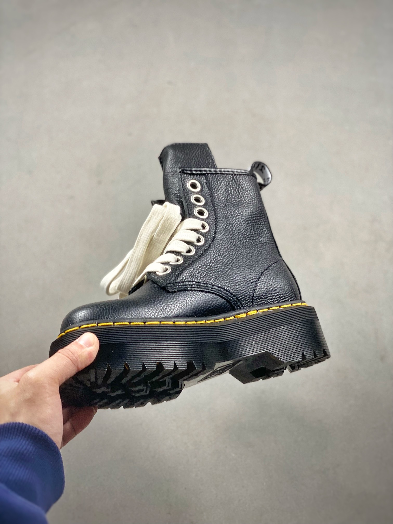 Dr. Martens 1460 Bex Hiking Boots series loose thick bottom high top British knight Martin boots ”leather black mummy rope” DW21S68079001