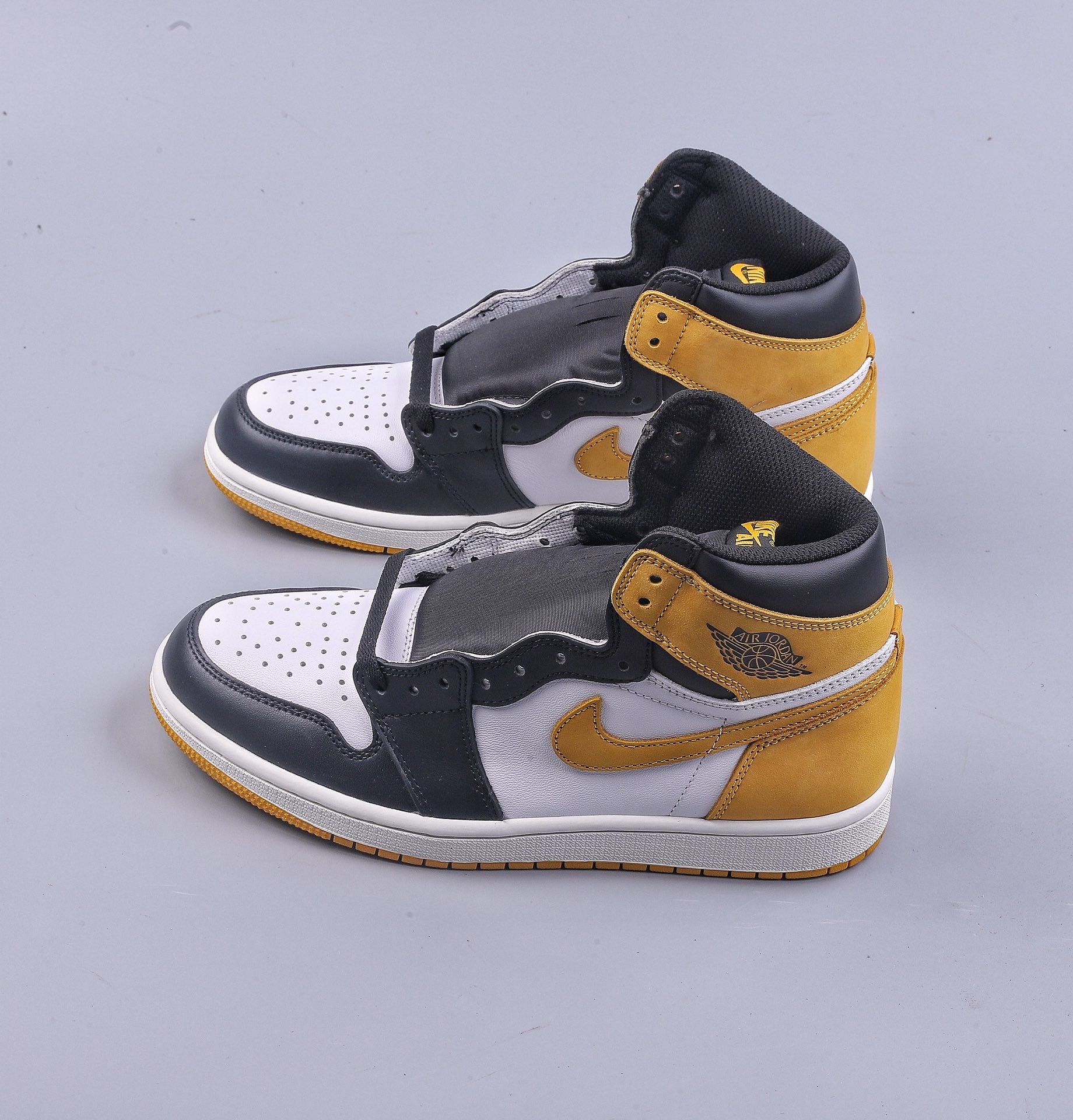 外贸版 Air Jordan AJ1 Retro High 六冠王黑黄脚趾 555088-109