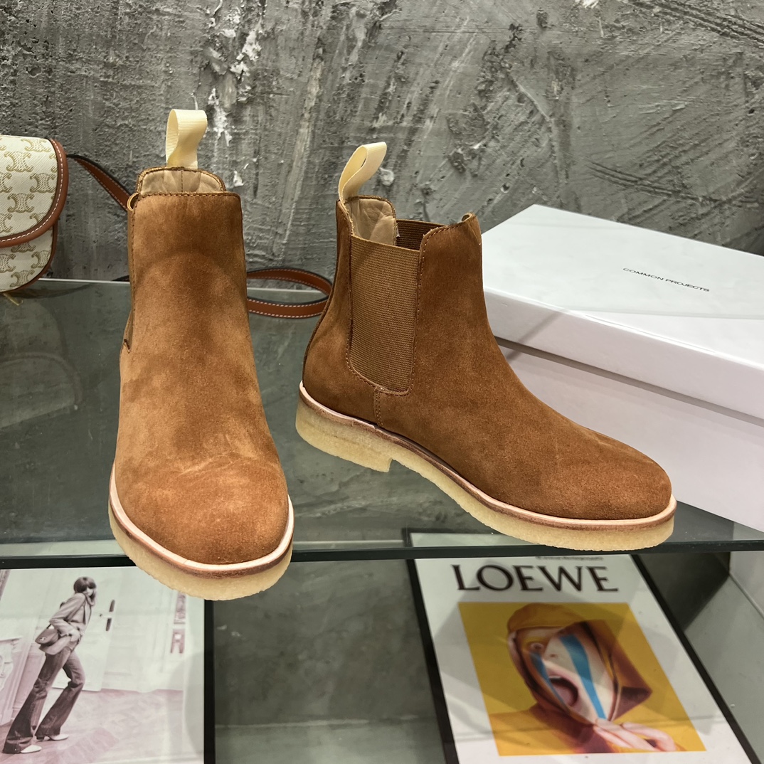 Timeless Unisex Common Projects Chelsea Boots for Year-Round Wear - 图片 6