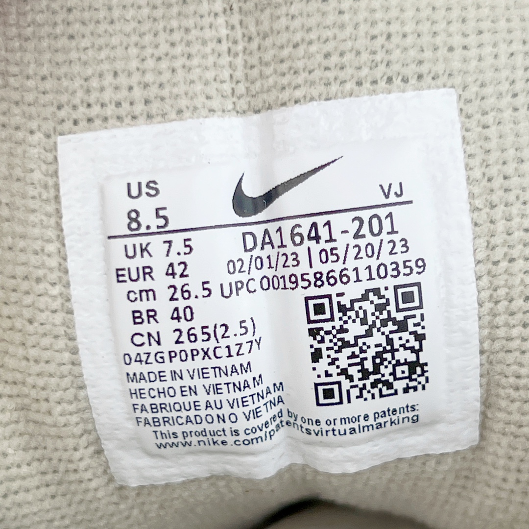 图片[9]-＃MX版 NK Air MAX 90 气垫复古减震跑步鞋 DA1641-201 经典重温 独家陆续补货 外单专供大厂出品 品质稳定 一百余色 终端操作 Air Max 90于1990年推出 来自Air Max系列 在Air Max 1的基础上改进而得 增加了气垫面积 外型上也更为流线 最特別的就是加入了菱纹塑胶嵌板 为Air Max 90增添了许多潮流气息 皮革鞋面 造就出色耐穿性和支撑力 Max Air缓震配置搭配泡棉中底 令Air Max 90轻盈而舒适 华夫格橡胶外底 铸就Air Max 90非凡的抓地力 而Air Max 90不仅是一双跑鞋 它成功跨越了时间的演进 成为了球鞋文化与潮流圈中最熟为人知的鞋款之一 尺码：36 36.5 37.5 38 38.5 39 40 40.5 41 42 42.5 43 44 44.5 45-选品中心