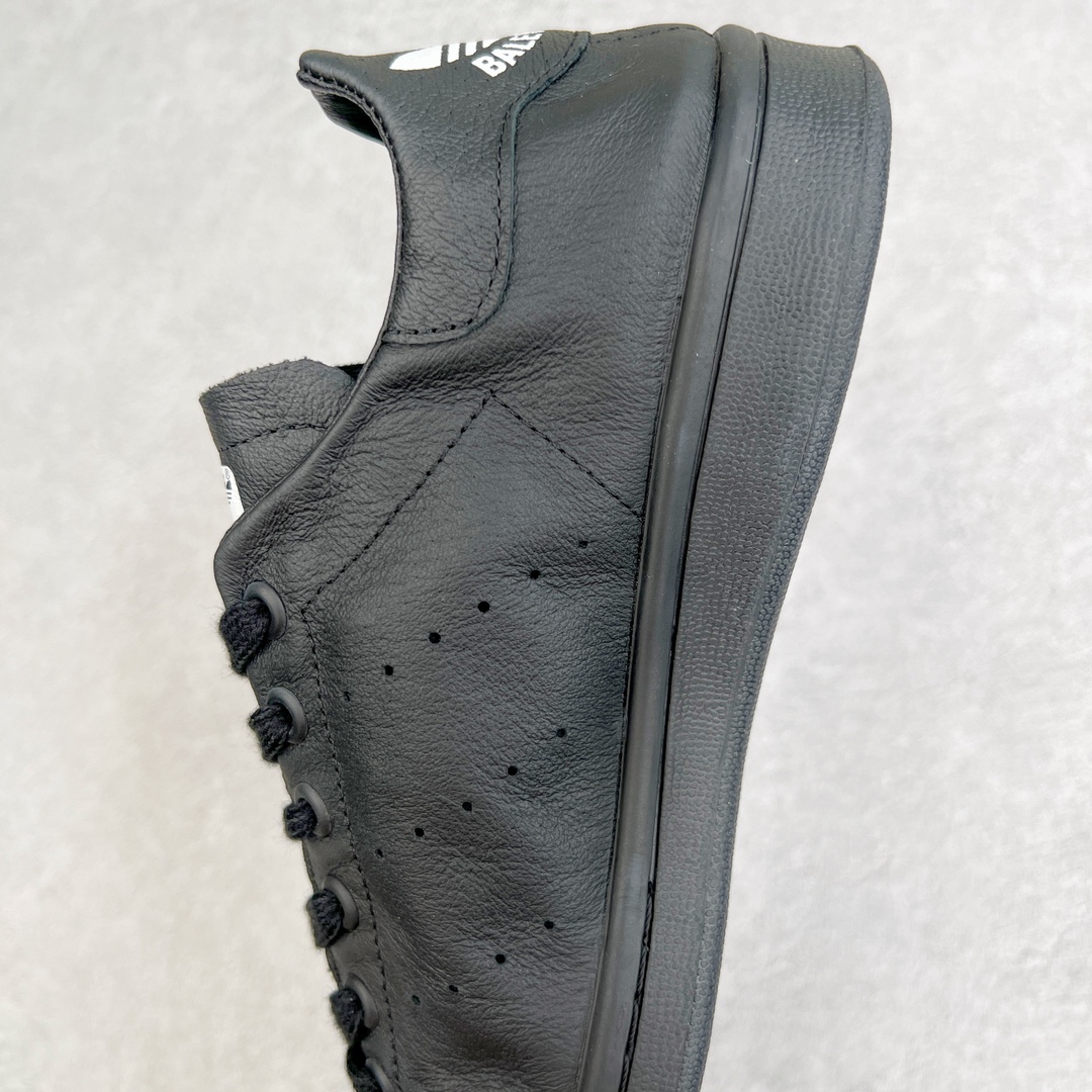 图片[7]-💰160 ＃纯原福利‼Balenciaga x Adidas Originals StanSmith 巴黎世家阿迪达斯联名款史密斯做旧风运动鞋 设计简洁 其流线鞋头设计和疏孔三间成为全球的时尚指标 这种皮革运动鞋配备饰有三叶标志的鞋踭垫 皮革衬里缔造舒适的穿着体验 尺码 35 36 37 38 39 40 41 42 43 44 45 编码：Xby2936030-运动鞋