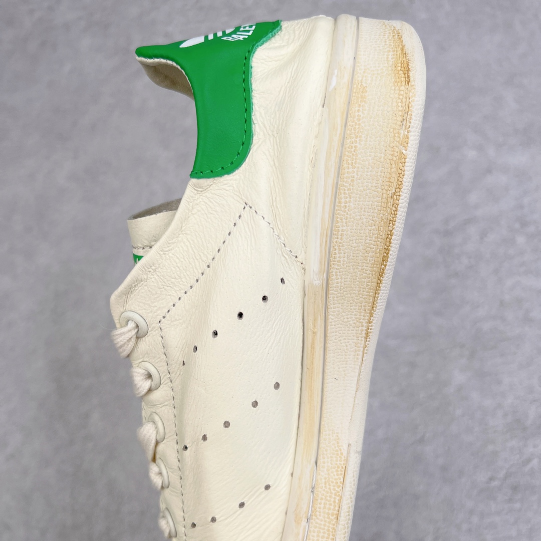 图片[7]-💰160 ＃纯原福利‼Balenciaga x Adidas Originals StanSmith 巴黎世家阿迪达斯联名款史密斯做旧风运动鞋 设计简洁 其流线鞋头设计和疏孔三间成为全球的时尚指标 这种皮革运动鞋配备饰有三叶标志的鞋踭垫 皮革衬里缔造舒适的穿着体验 尺码 35 36 37 38 39 40 41 42 43 44 45 编码：Xby2936030-运动鞋