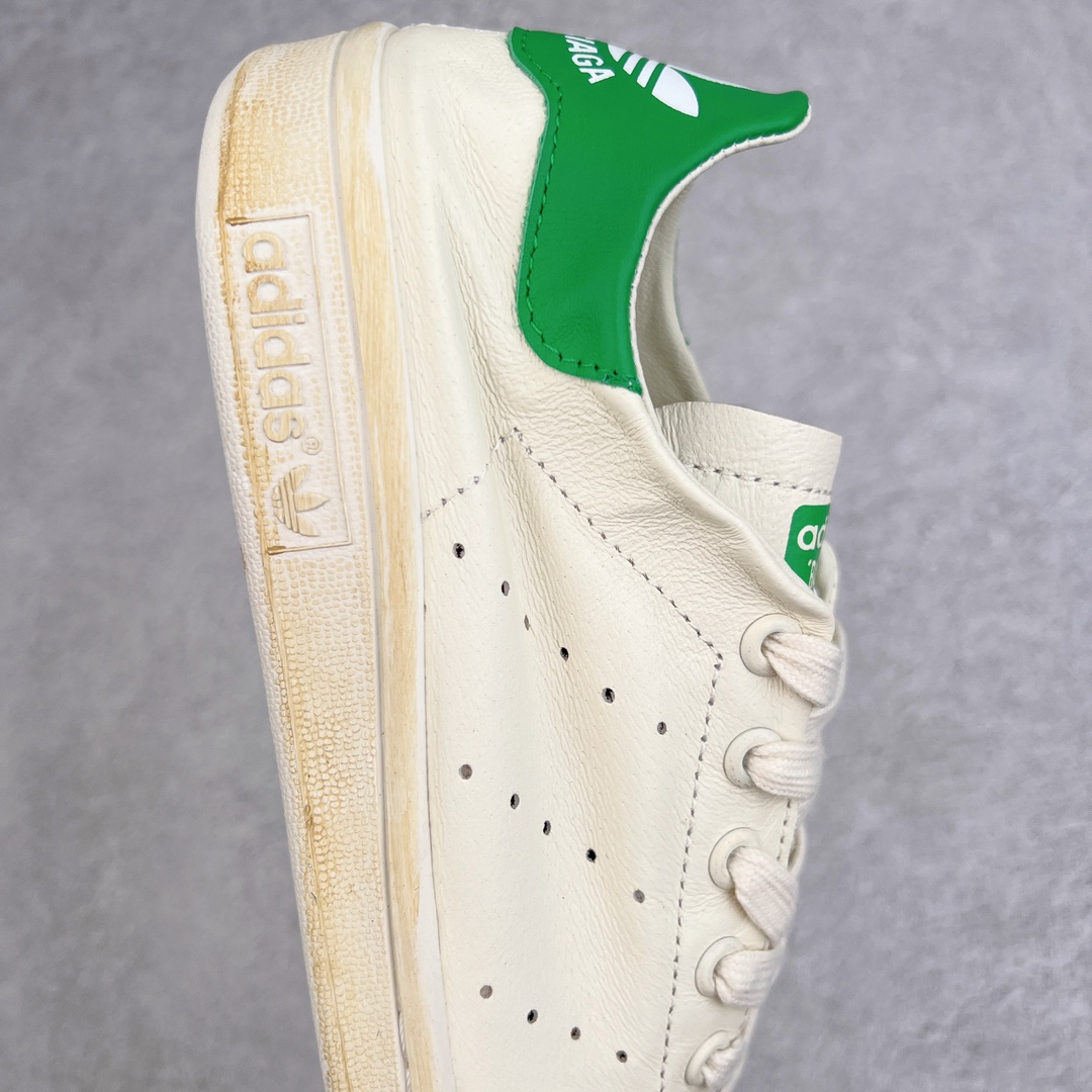 图片[6]-💰160 ＃纯原福利‼Balenciaga x Adidas Originals StanSmith 巴黎世家阿迪达斯联名款史密斯做旧风运动鞋 设计简洁 其流线鞋头设计和疏孔三间成为全球的时尚指标 这种皮革运动鞋配备饰有三叶标志的鞋踭垫 皮革衬里缔造舒适的穿着体验 尺码 35 36 37 38 39 40 41 42 43 44 45 编码：Xby2936030-运动鞋