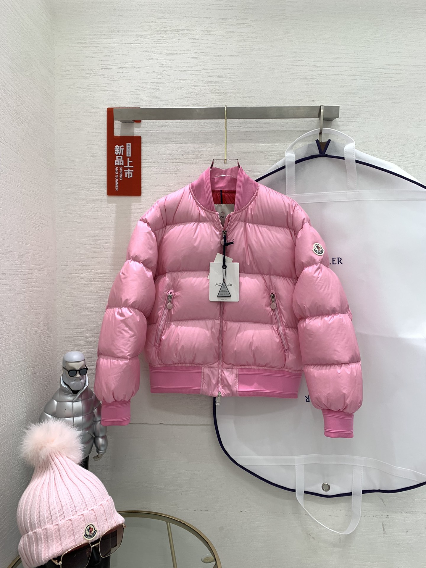 Moncler Vêtements Manteaux & Blousons Veste En Duvet Trouver des répliques
 Blanc Femmes Tricot Duvet d’oie blanche Série automne Fashion Pantalons de sport