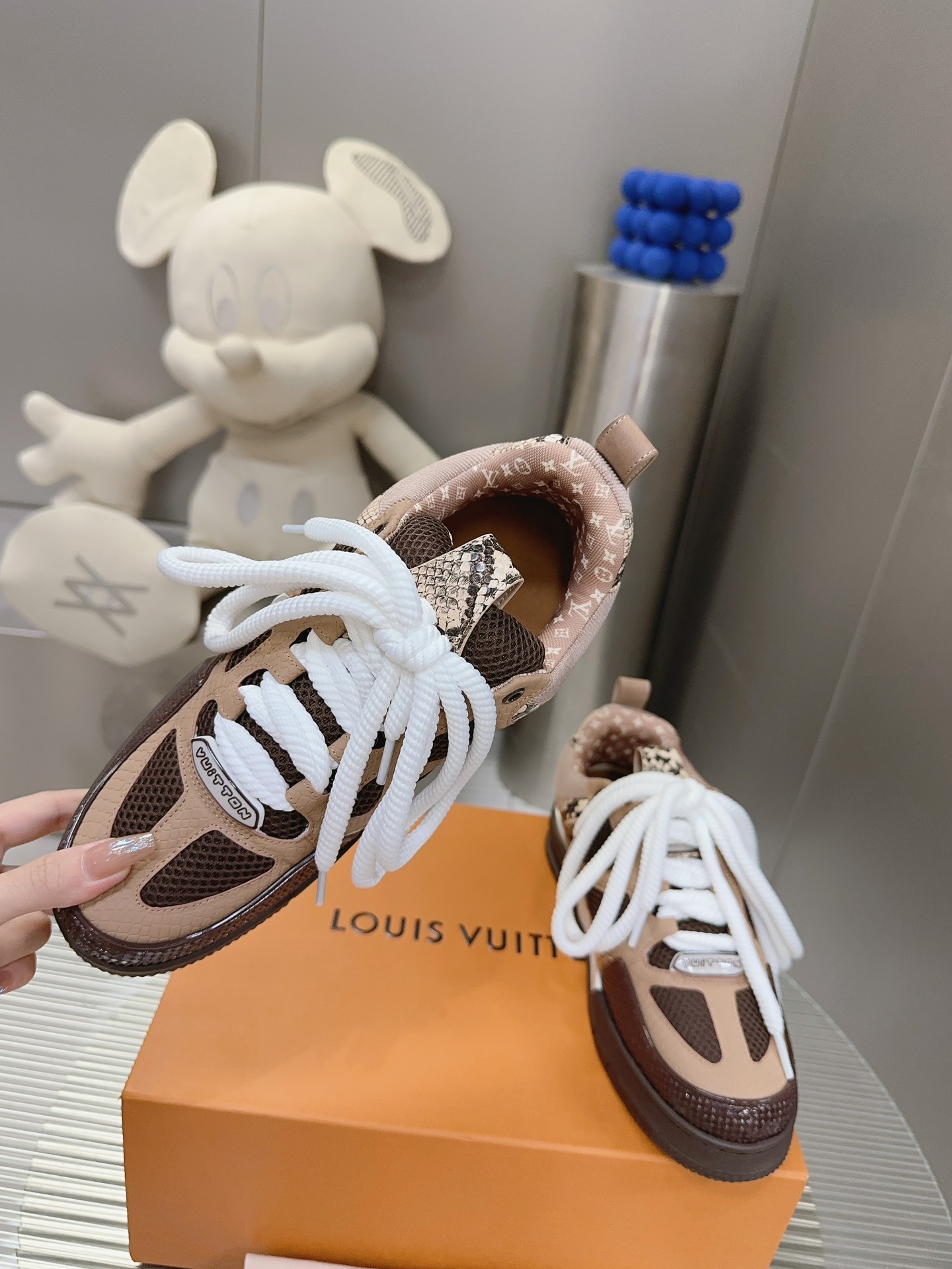 Louis Vuitton 顶版 𝟐𝟎𝟐𝟑/𝐒𝐒 𝐧𝐞𝐰 路易威登走秀滑板鞋