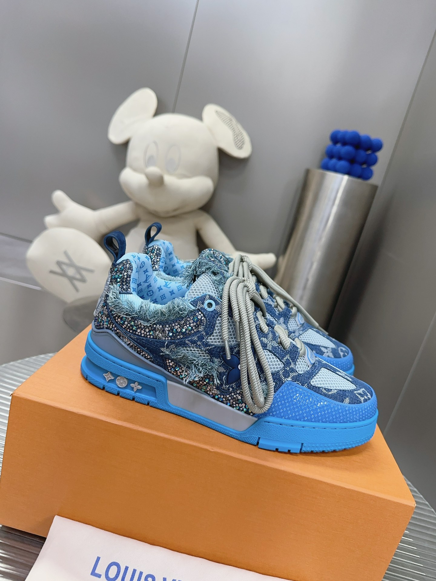 Louis Vuitton 顶版 𝟐𝟎𝟐𝟑/𝐒𝐒 𝐧𝐞𝐰 路易威登走秀滑板鞋