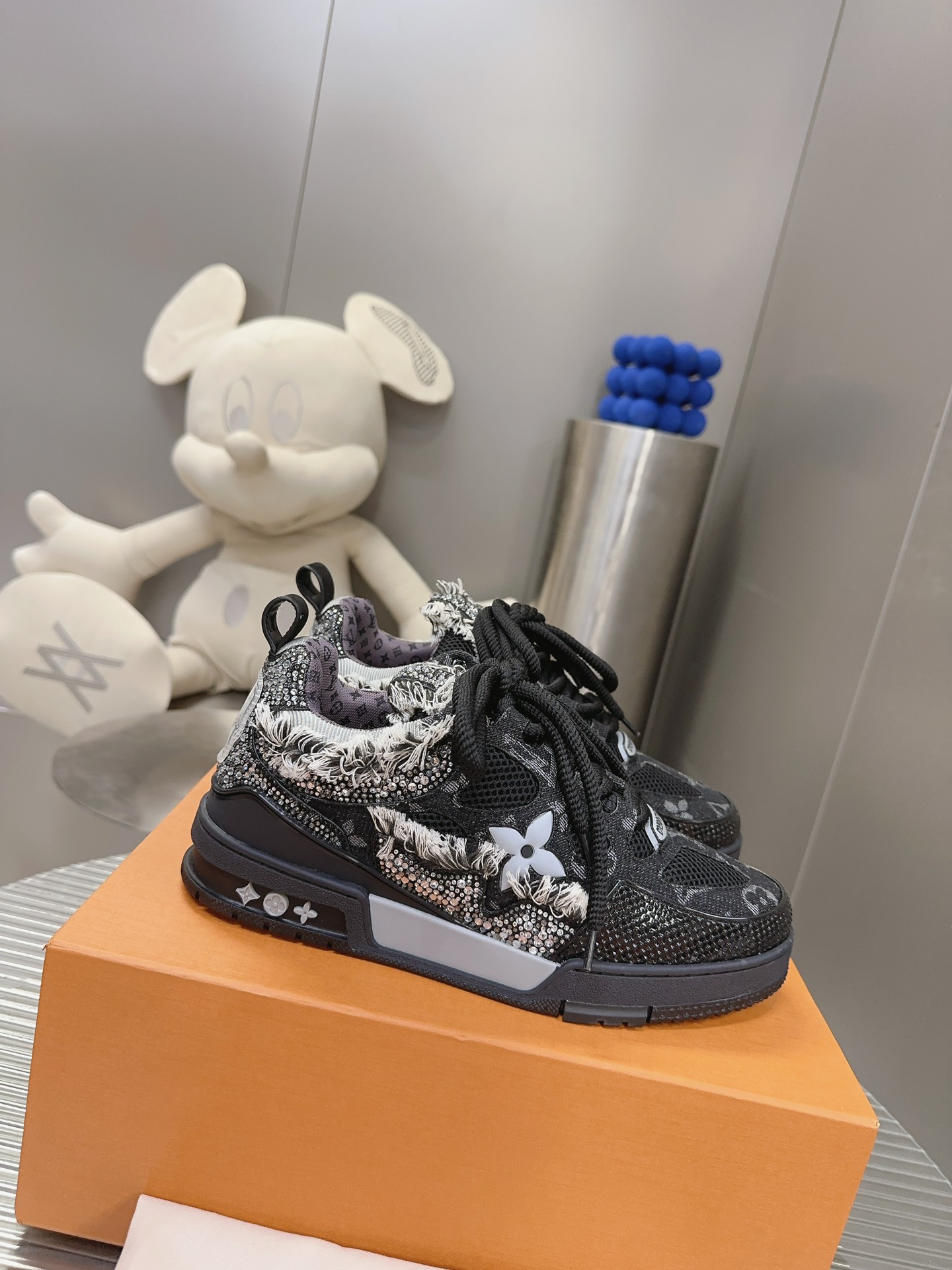 Louis Vuitton 顶版 𝟐𝟎𝟐𝟑/𝐒𝐒 𝐧𝐞𝐰 路易威登走秀滑板鞋