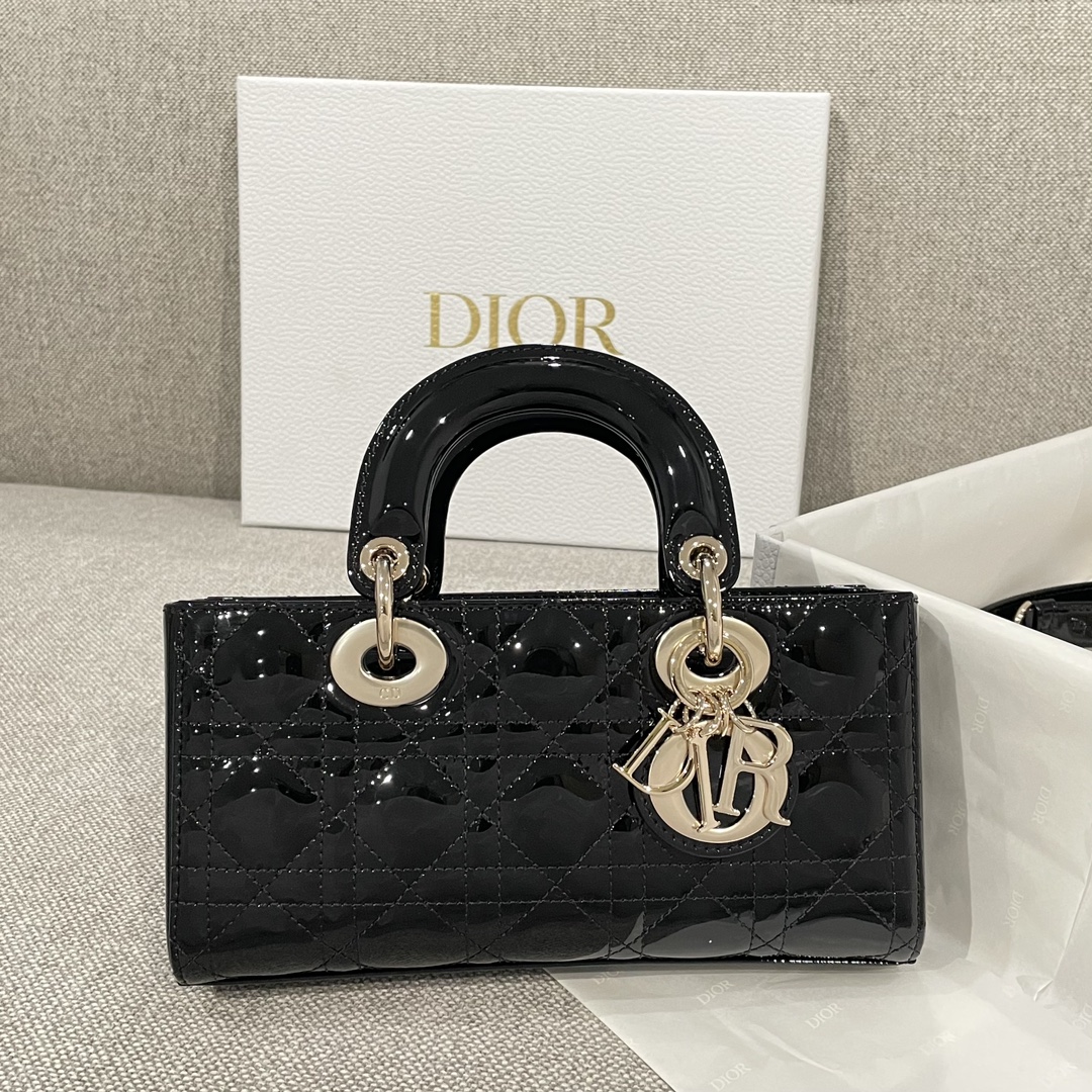 디올 Lady D-Joy 22cm 블랙 소가죽 까나쥬 백 레플리카