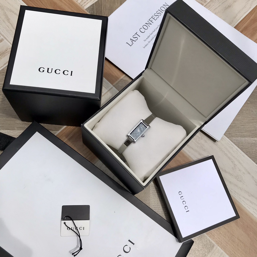 Часы Gucci