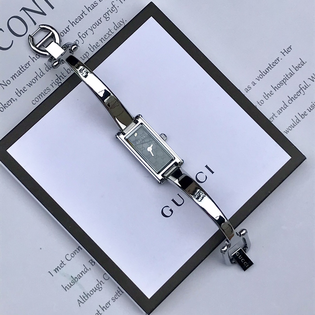 Часы Gucci