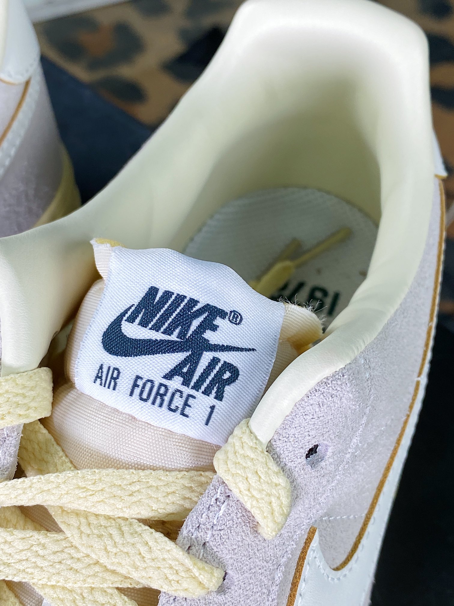 Air Force 1'07 LV8 Low ”Athletic Dept.” Air Force One series low-top sneakers ”leather light gray and white oxidation old yellow” FQ8077-104