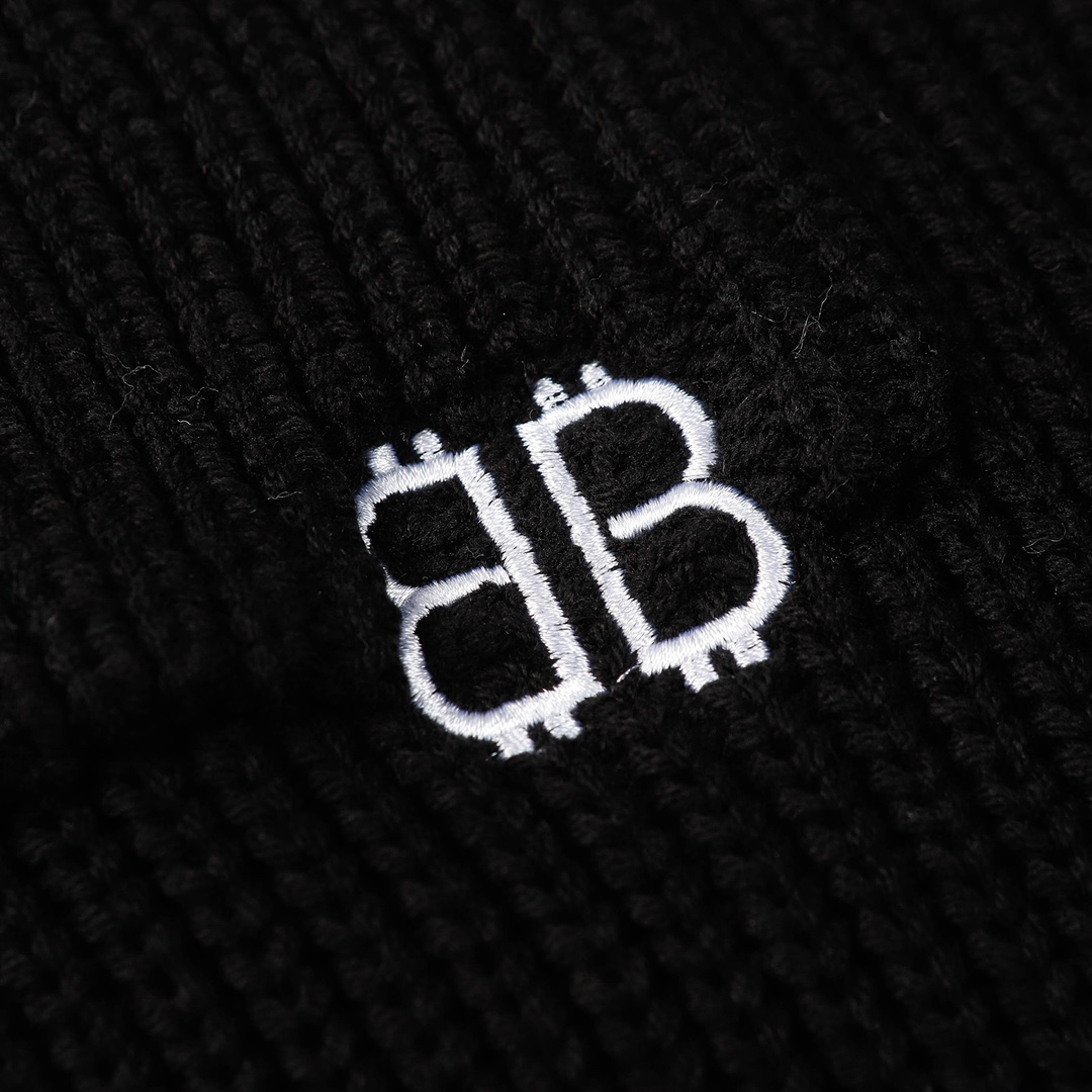 “Balenciaga Embroidered Kimono with Logo, Crack-Up Sweater in Black and Pink” - 图片 9