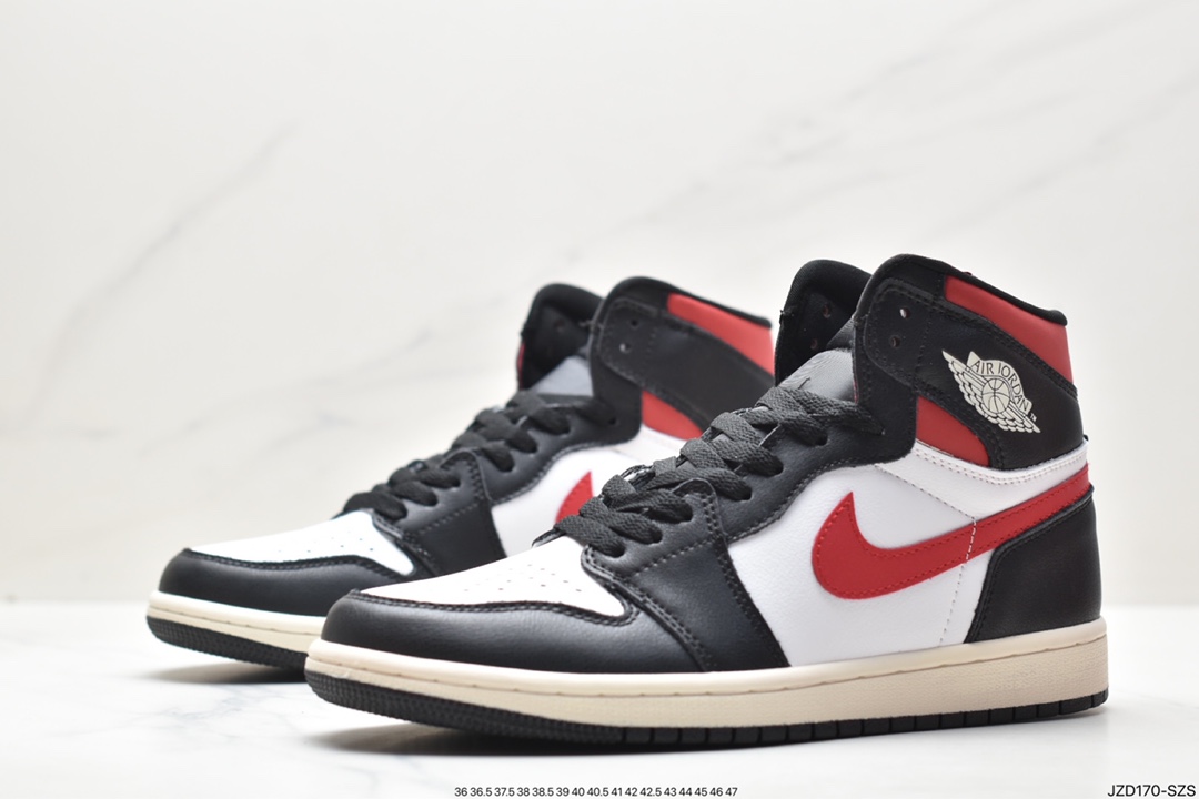 Nike Air Jordan 1 Retro High OG ”Black/White” AJ1 Michael Jordan high-top basketball shoes DO7440-821